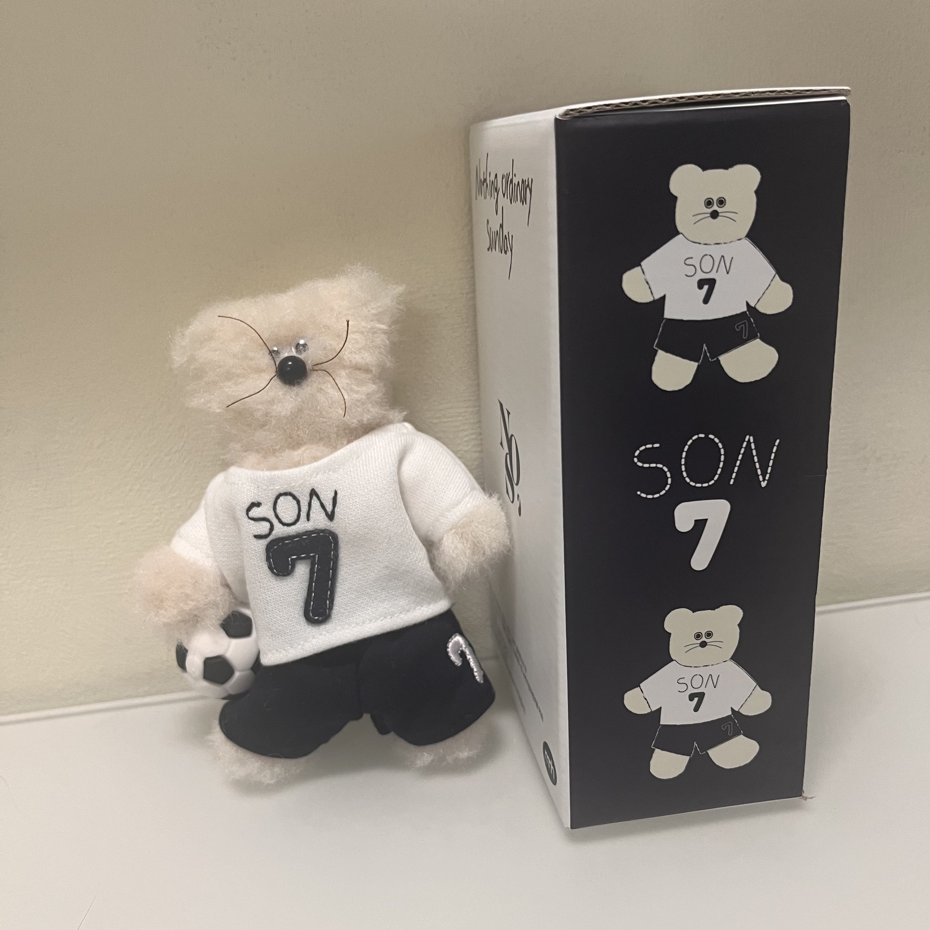 [예약 배송] NOS7 x Monamhee SON.hee Cream 착용 스타일 - 2