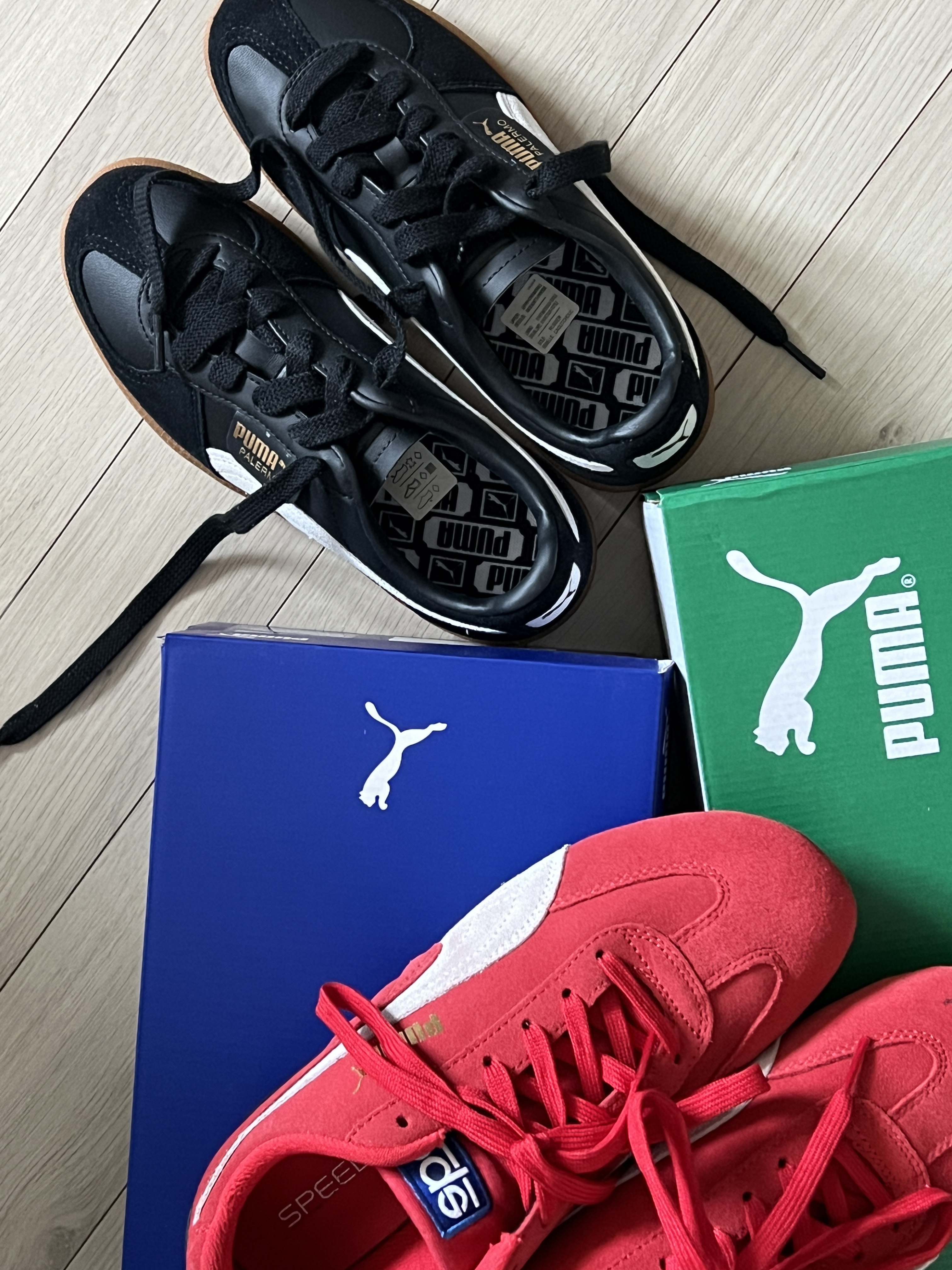 (W) Puma Palermo Leather Sneakers Puma Black, Puma Speedcat OG Sparco Ribbon Red White 착용 스타일