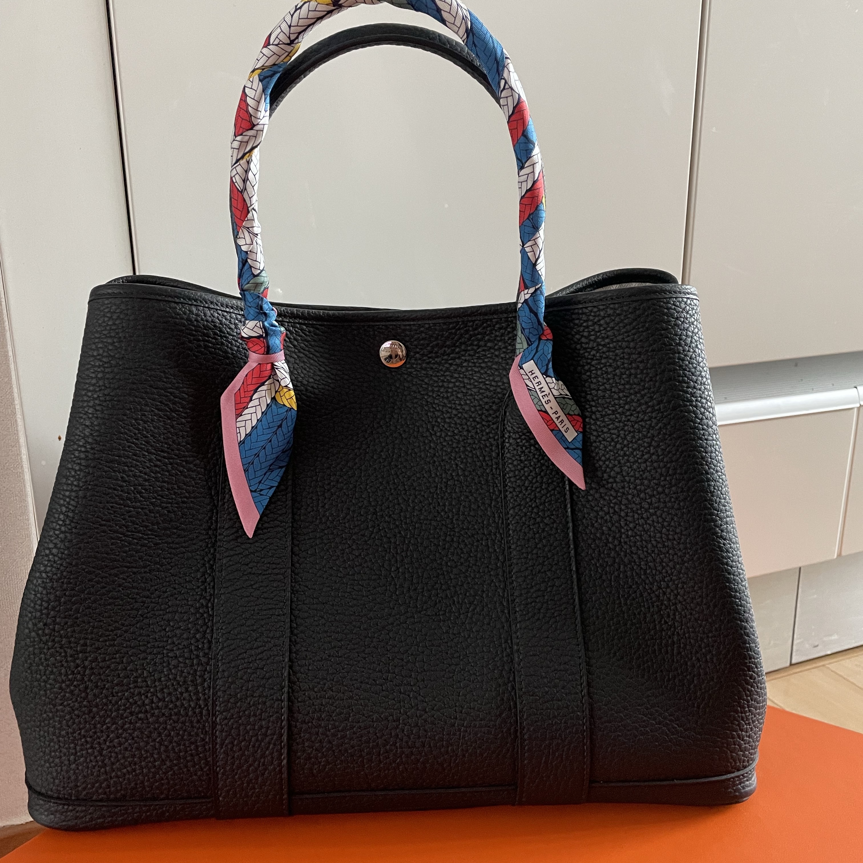 Hermes Garden Party 36 Bag Negonda & Palladium Noir 착용 스타일