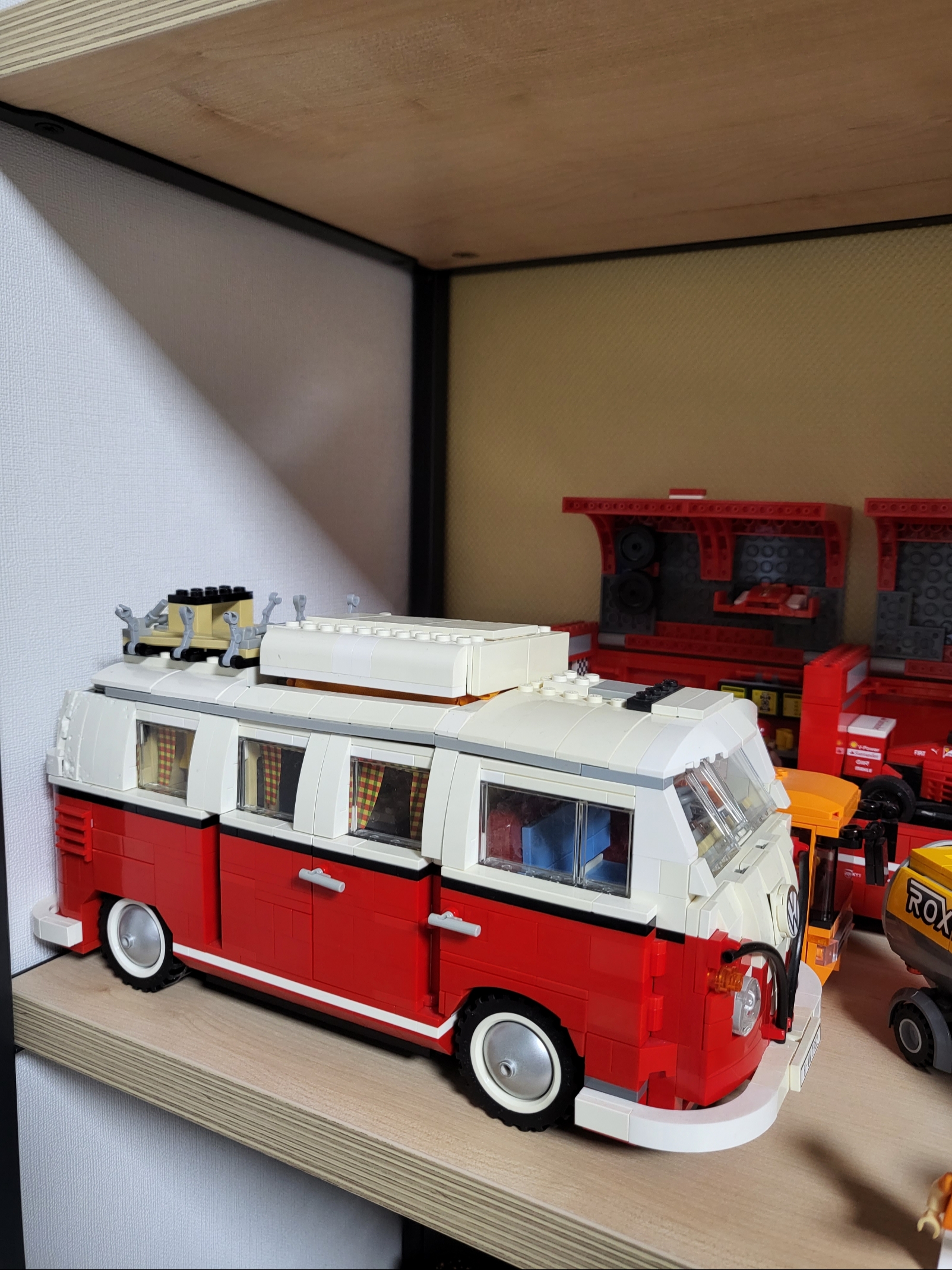 Lego Volkswagen T1 Camper Van 착용 스타일 - 1