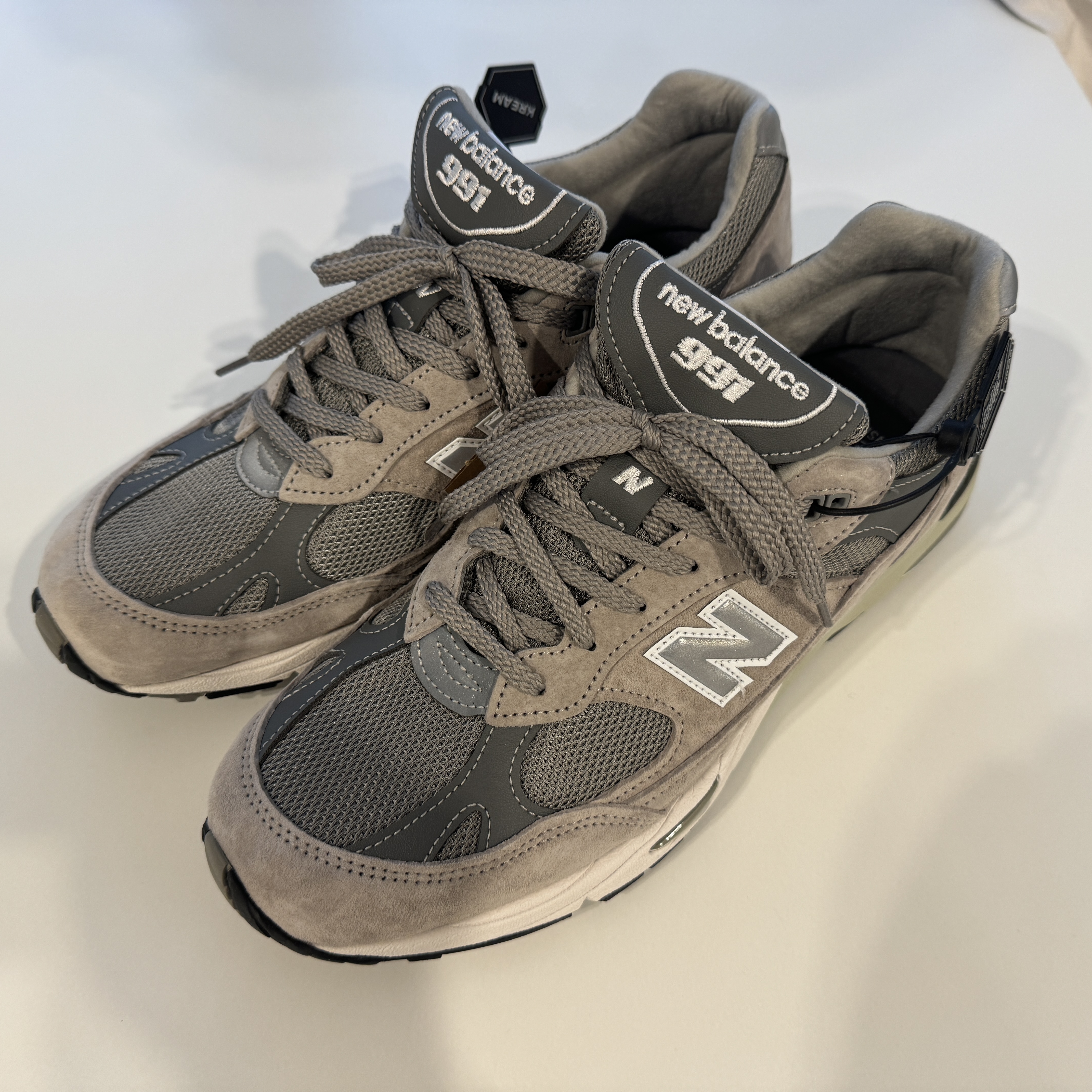 New Balance 991 Made in UK Grey 착용 스타일