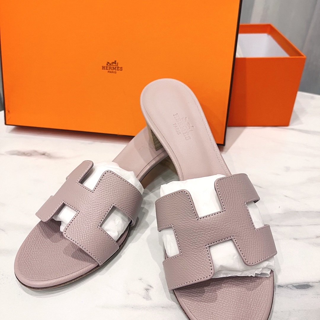 (W) Hermes Oasis Sandal Epsom & Rose Porcelaine 착용 스타일 - 2