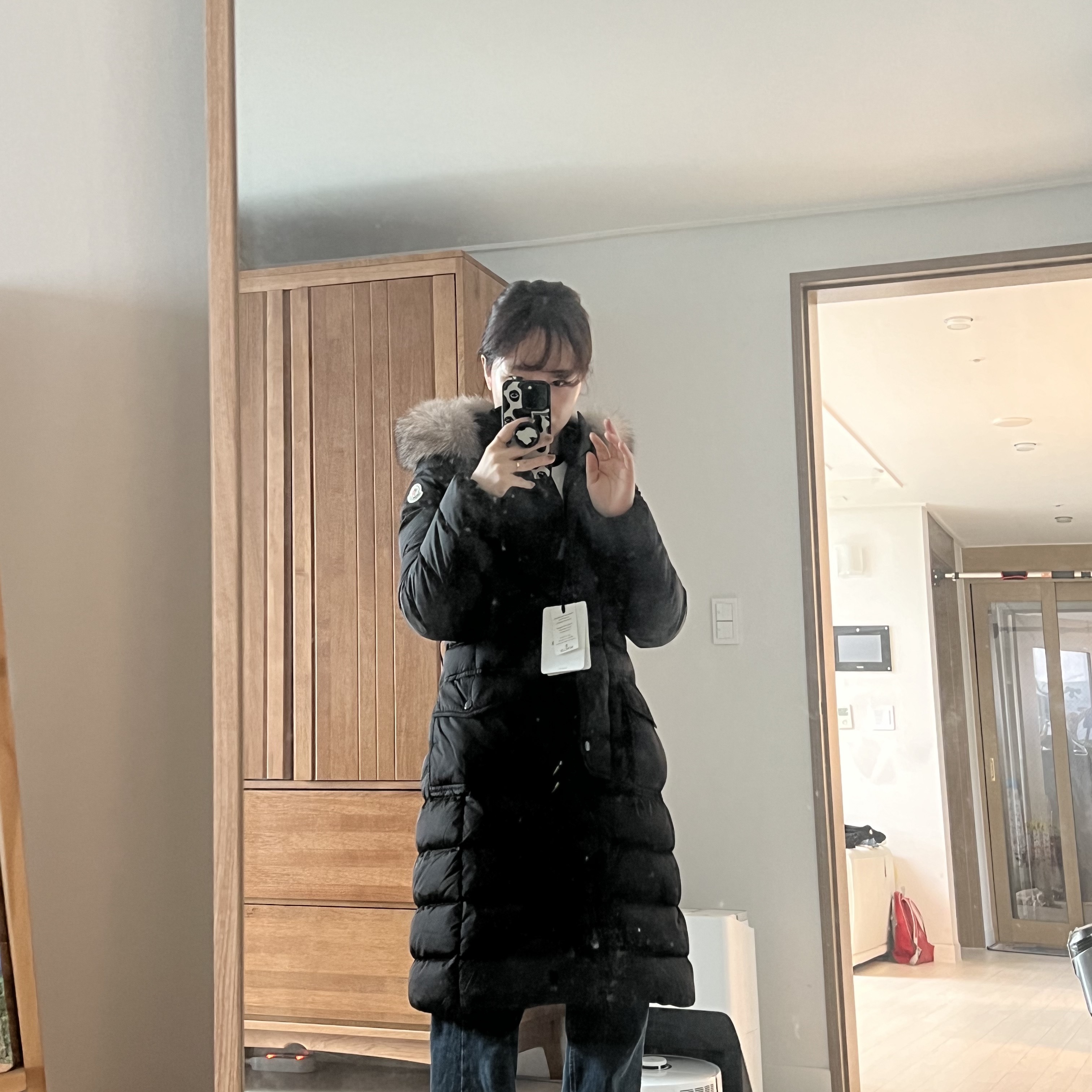 (W) Moncler Khloe Long Down Jacket Black - 23FW 착용 스타일