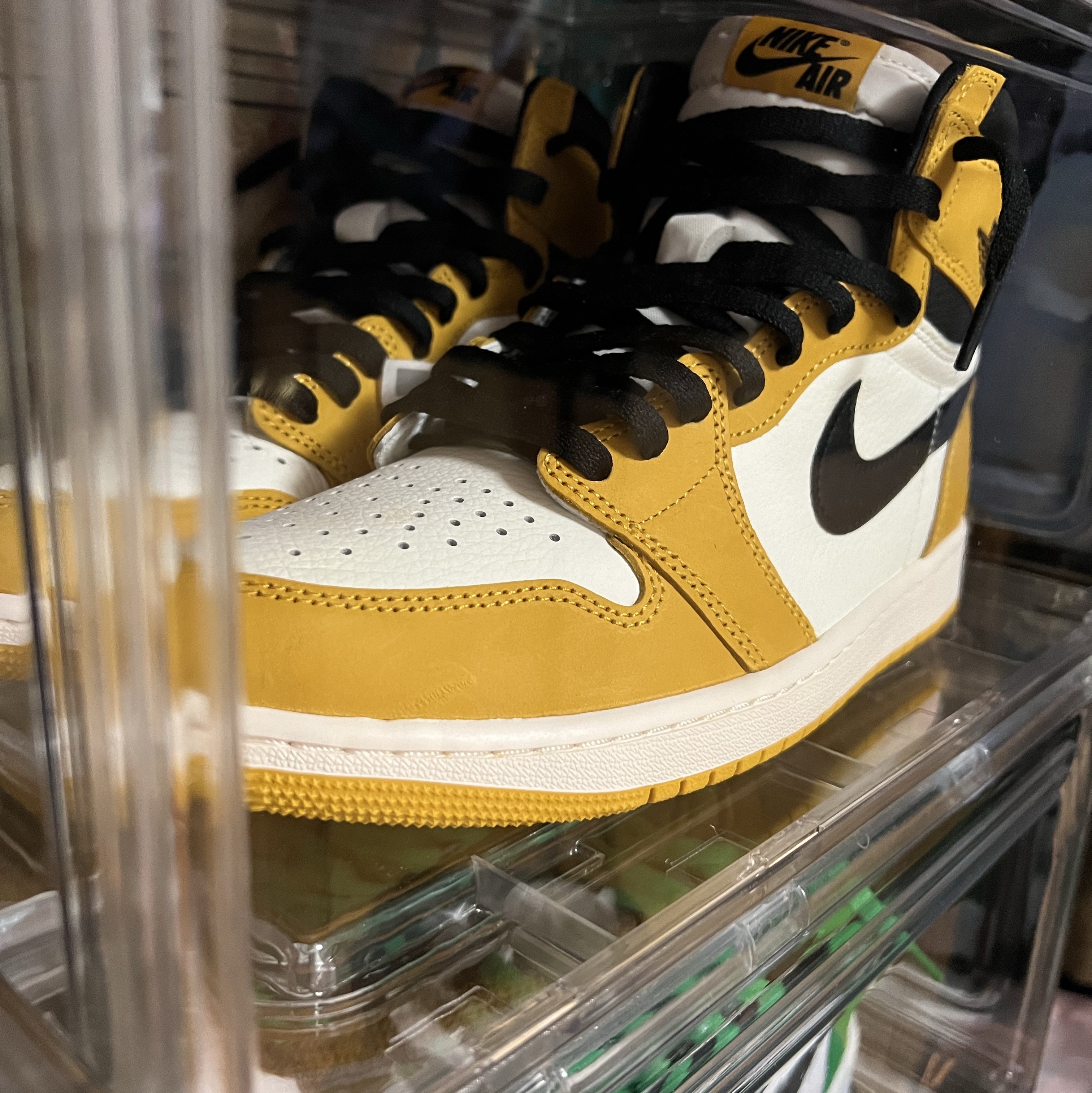 Jordan 1 Retro High OG Yellow Ochre 착용 스타일 - 2