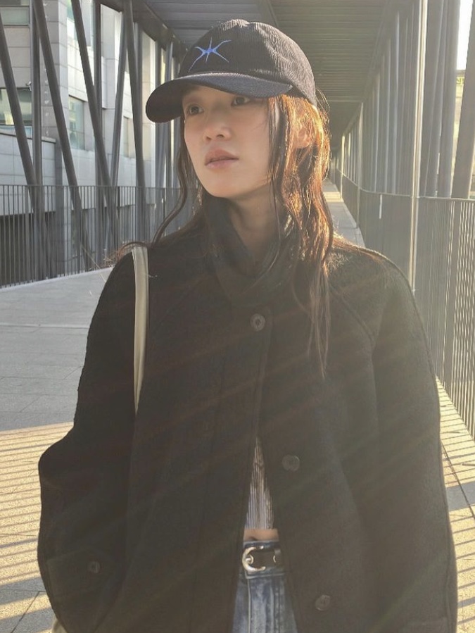 Yunse Hatch Corduroy Cap Navy 착용 스타일 - 1