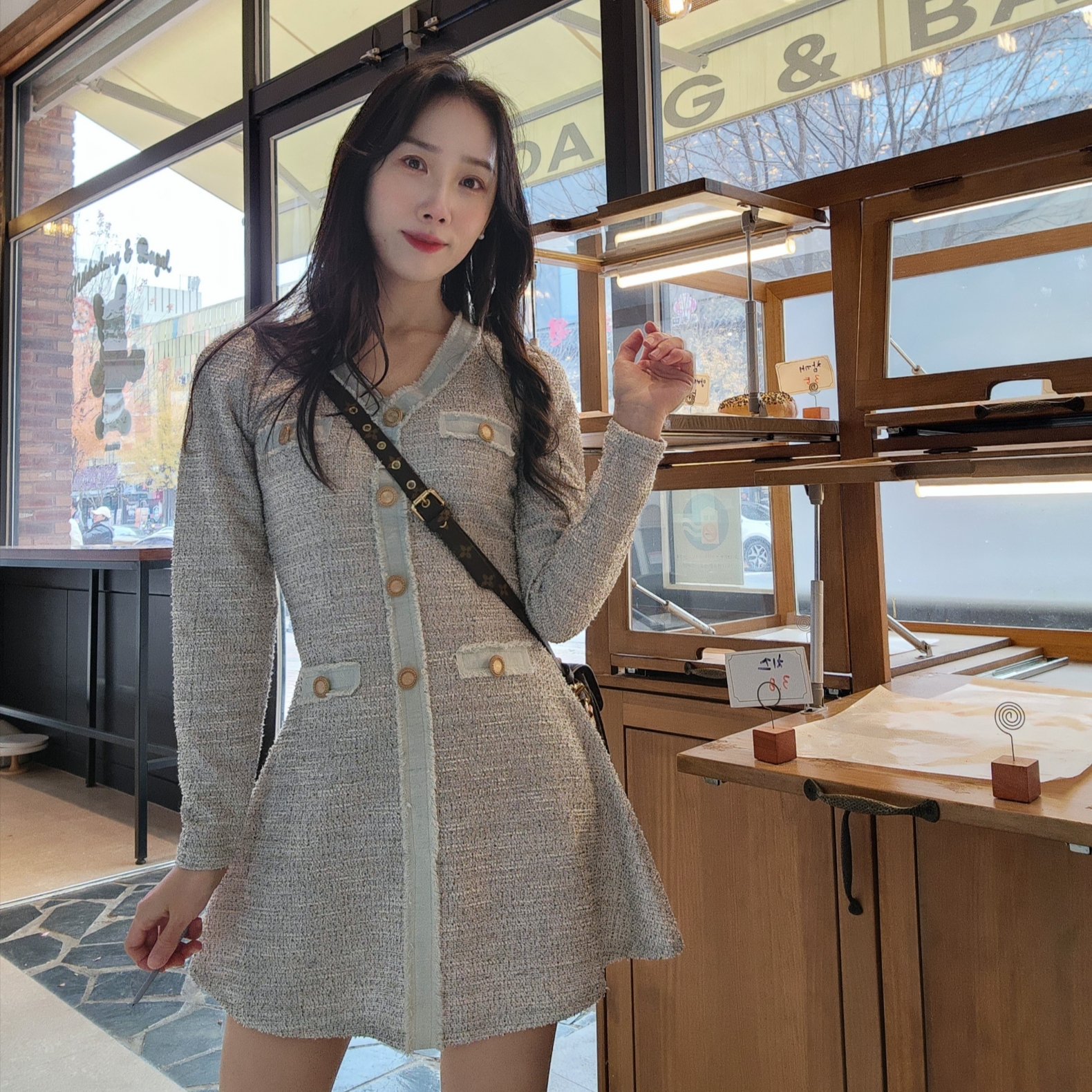 루이비통 포쉐트 메티스 모노그램 착용 스타일