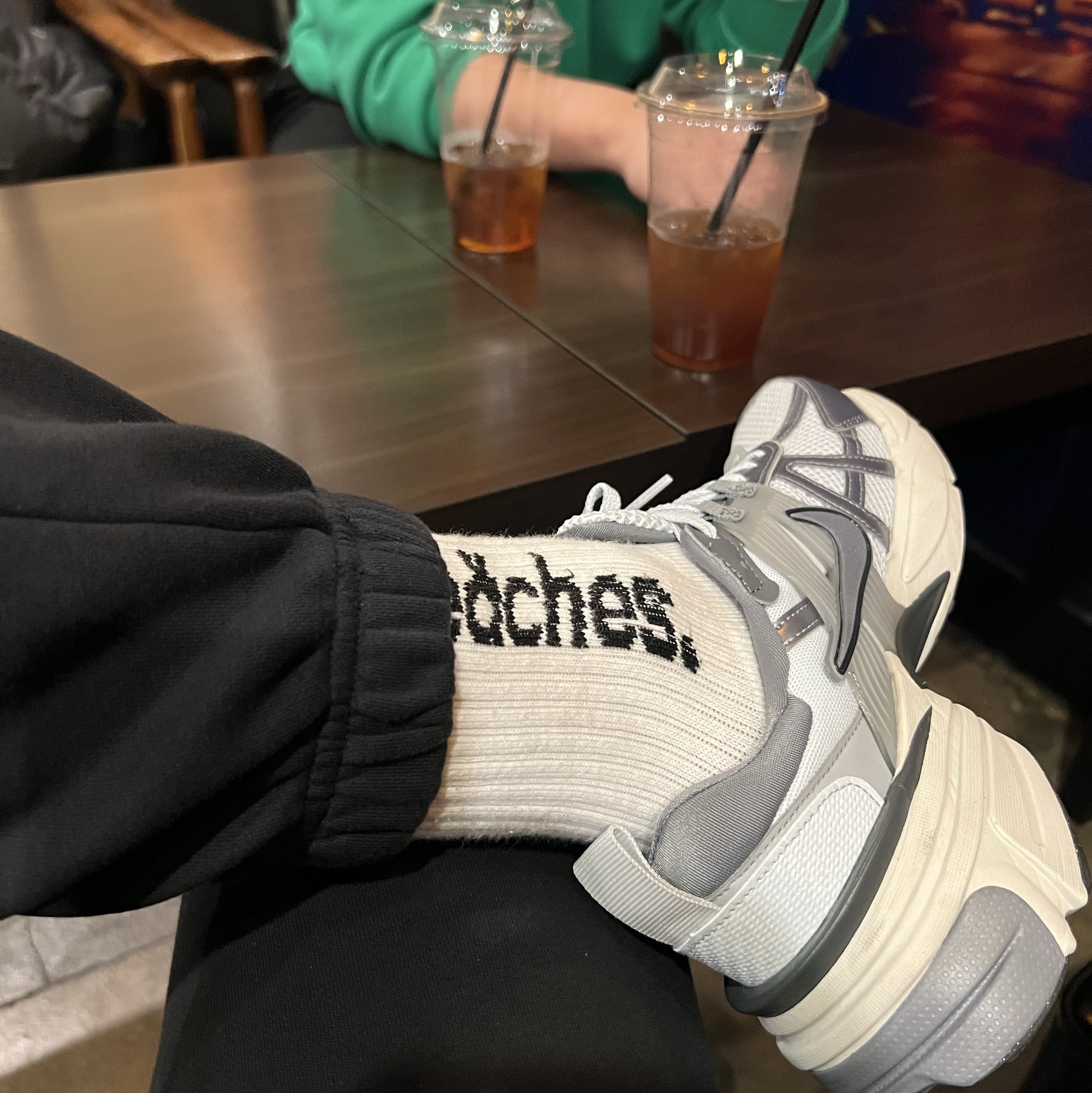 Nike V2K Run Pure Platinum Wolf Grey 착용 스타일