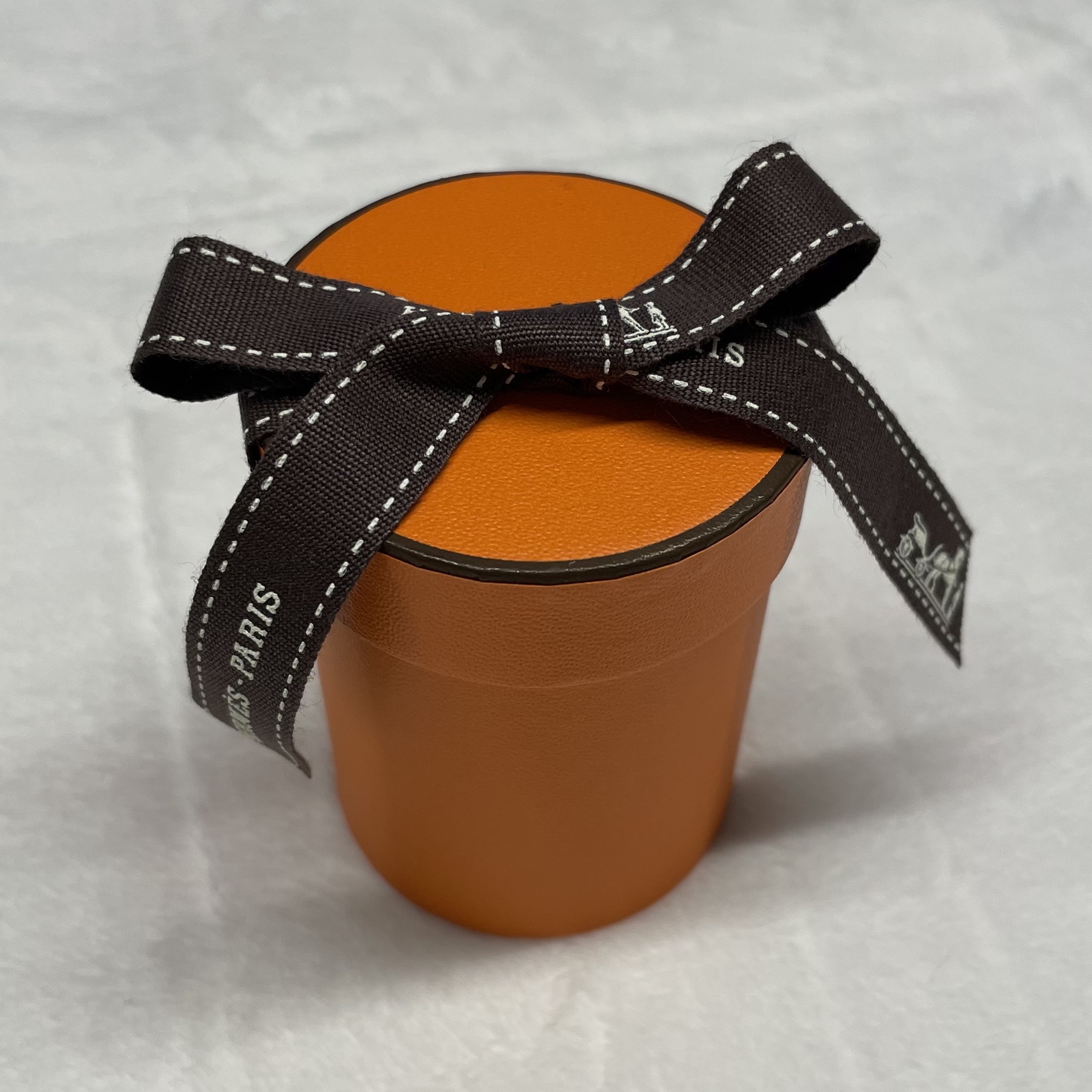 (W) Hermes Funny Ice Cream Twilly Aqua Orange Jaune 착용 스타일 - 3