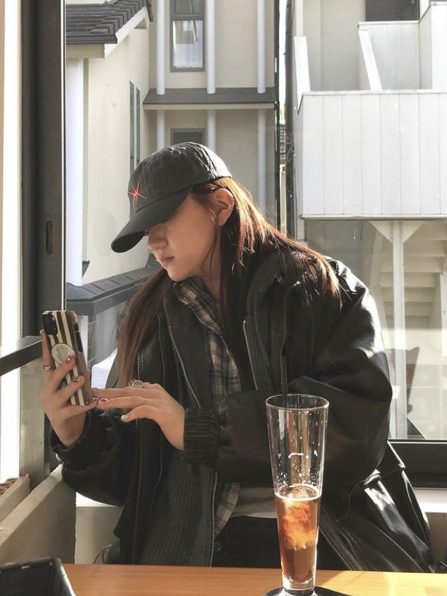 Yunse Hatch Nylon Cap Grey 착용 스타일 - 2