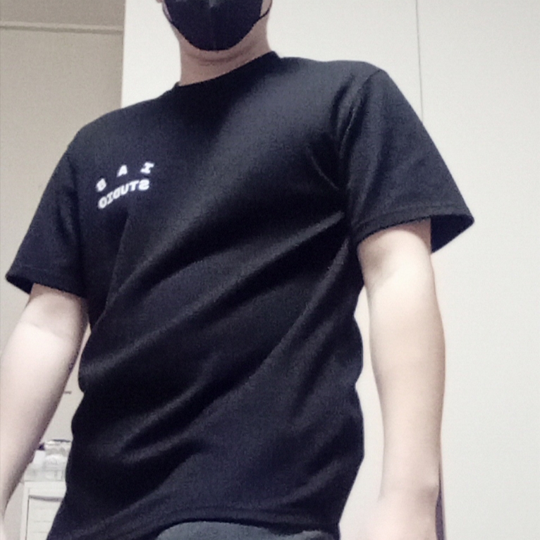 IAB Studio 10th Anniversary T-Shirts Pack White & Black (2 Pack) 착용 스타일 - 1