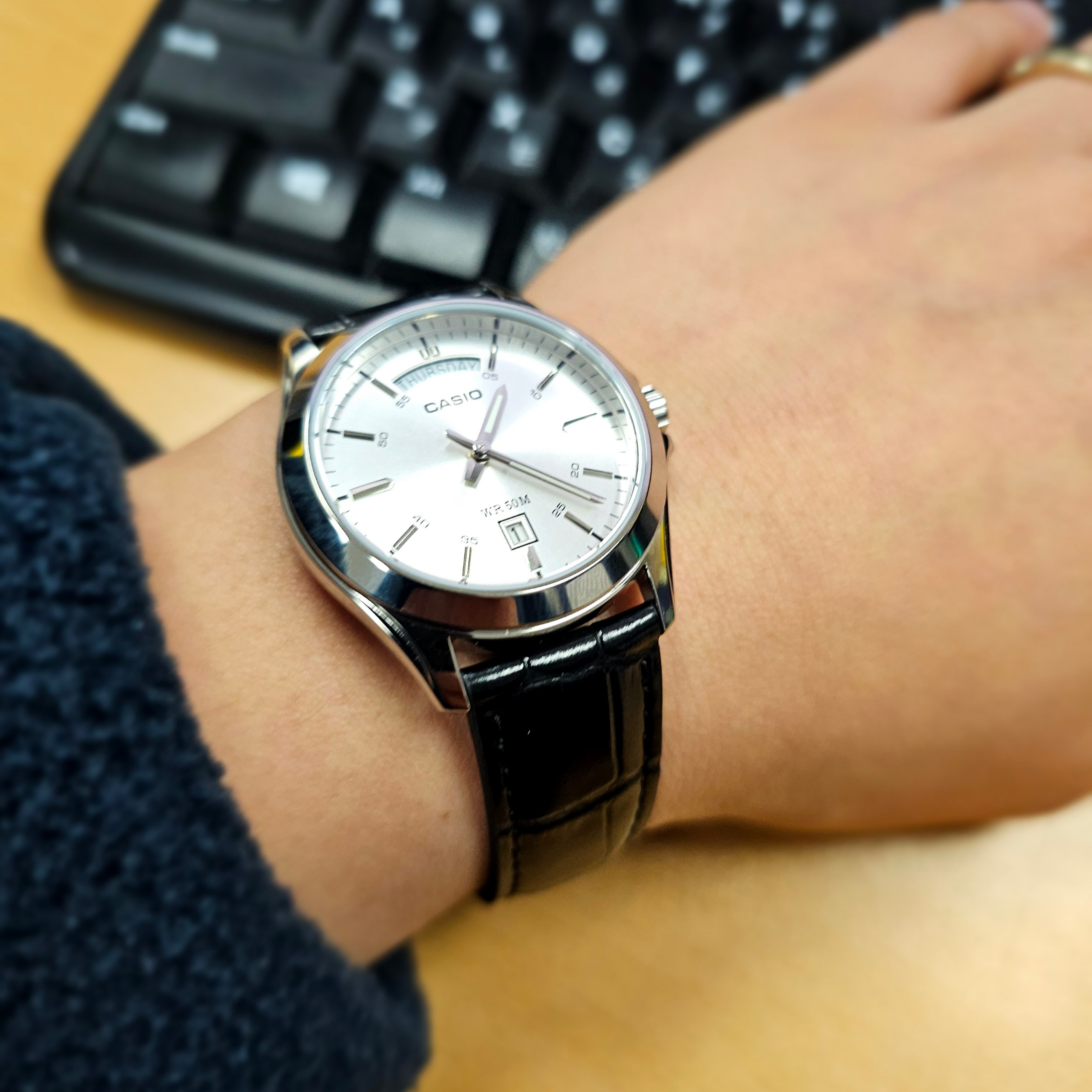Casio MTP-1370L-7AVDF, Casio MTP-1183A-7A 착용 스타일