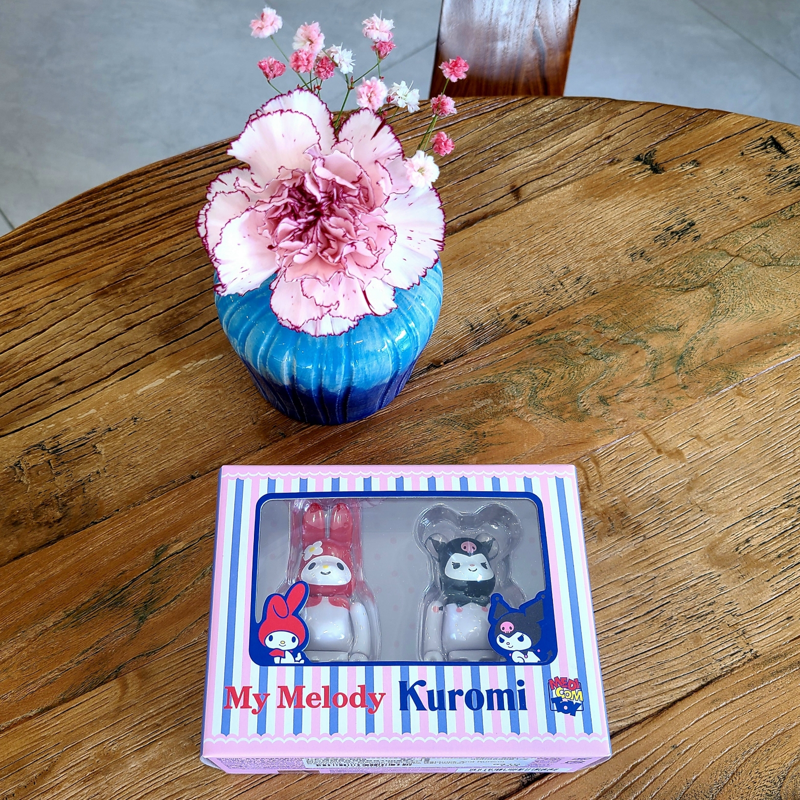 Bearbrick My Melody Red Melo Ver. & Korumi 2 Pack 100% 착용 스타일