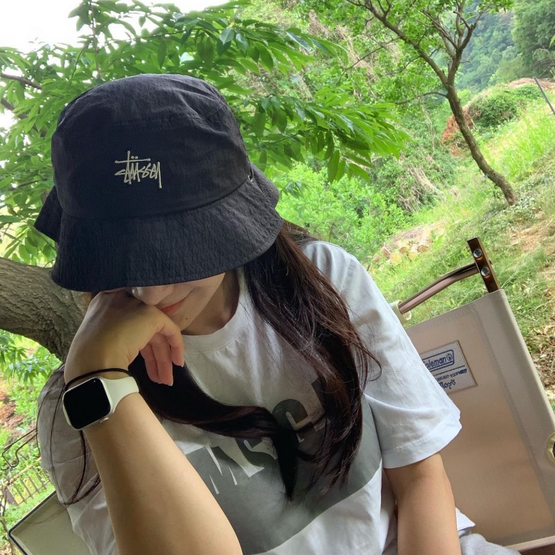 (W) MSGM Crewneck T-Shirt with Box Logo White, Stussy Stock Bucket Hat Black 착용 스타일 - 2