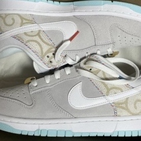 Nike Dunk Low Retro SE Barber Shop Grey 착용 스타일