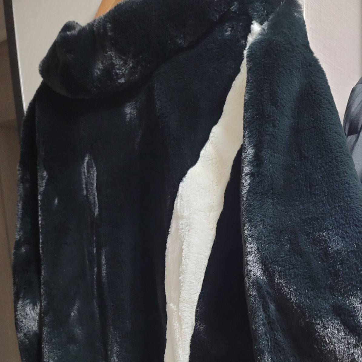 (W) Nike NSW Faux Fur AOP Long Jacket Black - Asia 착용 스타일
