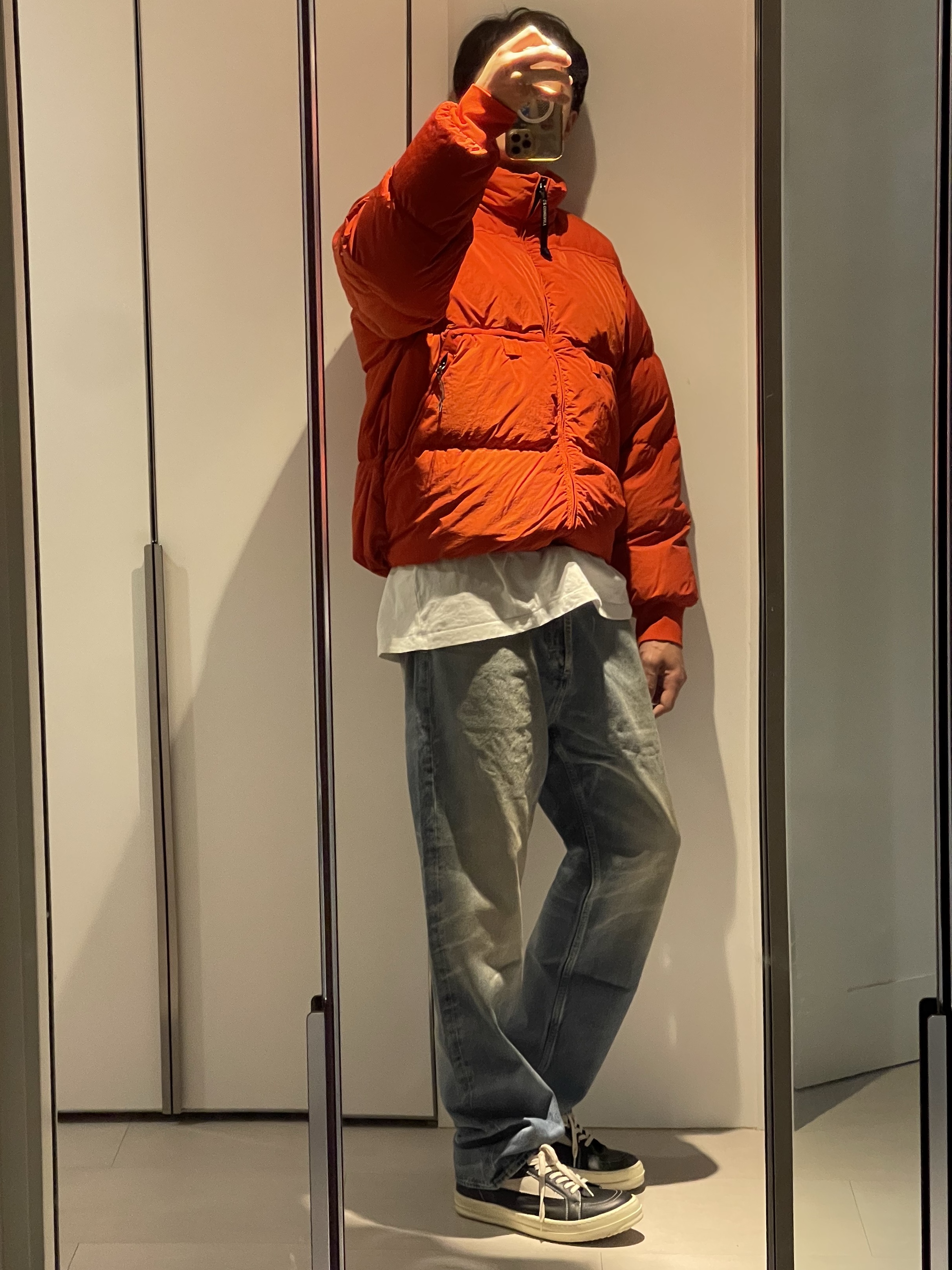 C.P. Company Eco-Chrome R Mixed Down Jacket Poinciana Red - 23FW, Rick Owens Luxor Vintage Sneakers Black Milk 착용 스타일 - 1