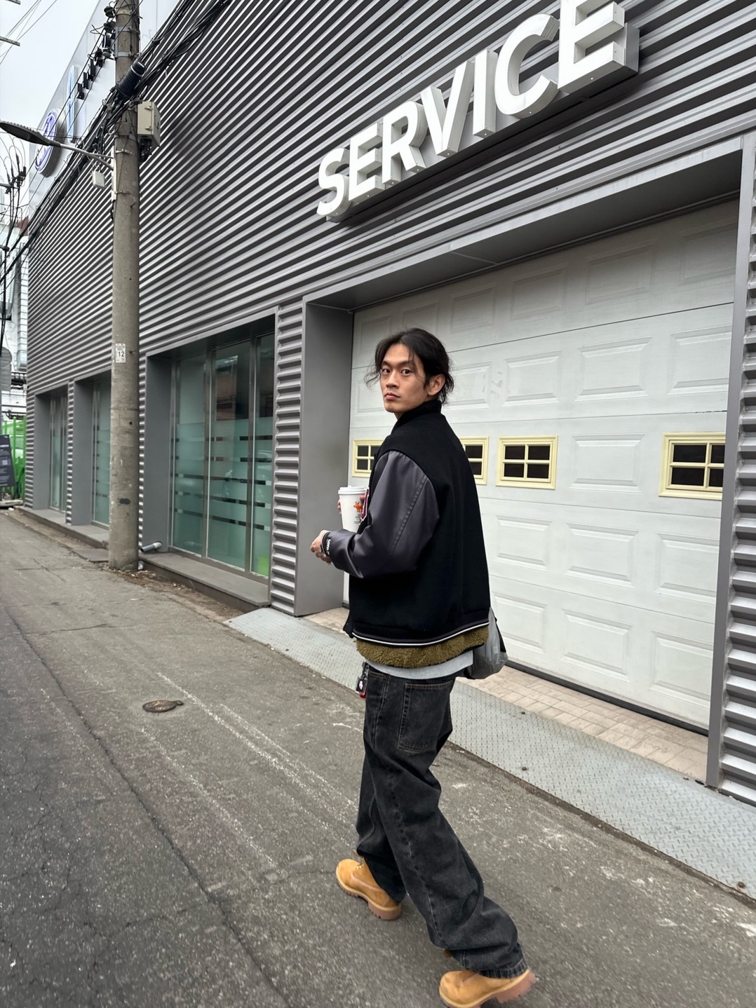 Stussy Sherpa Reversible Vest Olive, Supreme Floating Keychain Red - 23FW 착용 스타일 - 2