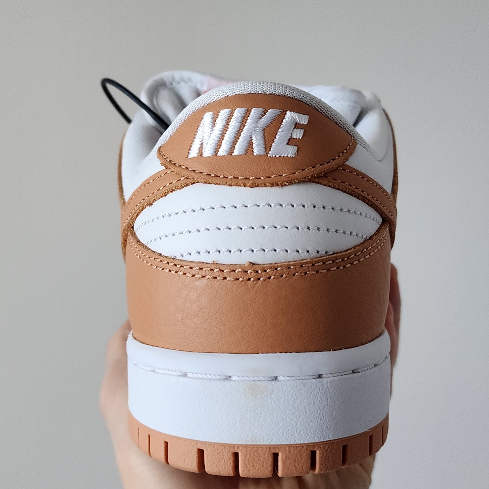 Nike SB Dunk Low Pro Light Cognac 착용 스타일