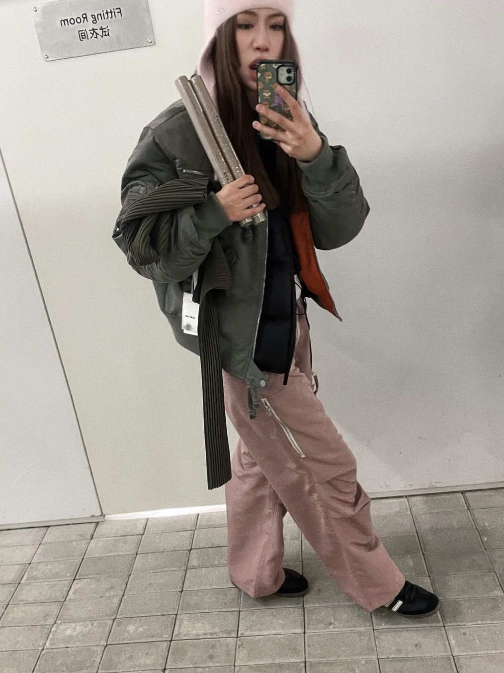 Thevinylhouse Ripstop Military Pants Pink, Adidas Samba OG Black White Gum 착용 스타일