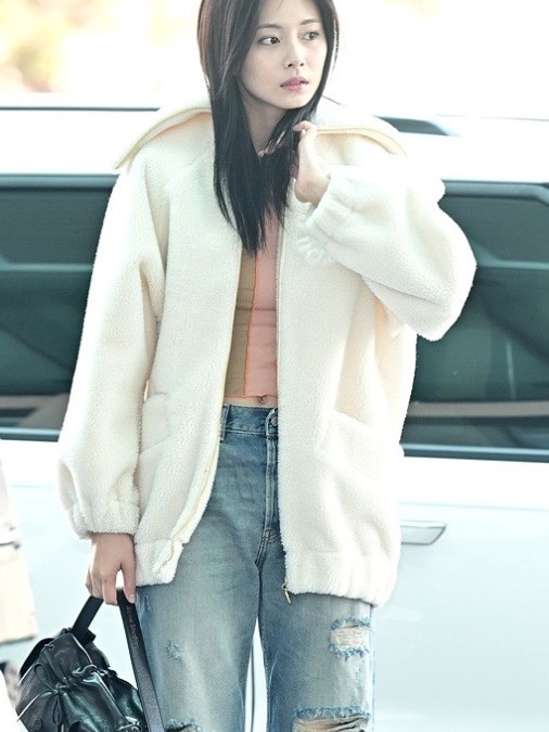 Acne Studios Multipocket Bag Dark Brown, Acne Studios Multipocket Bag Black Beige 착용 스타일 - 6