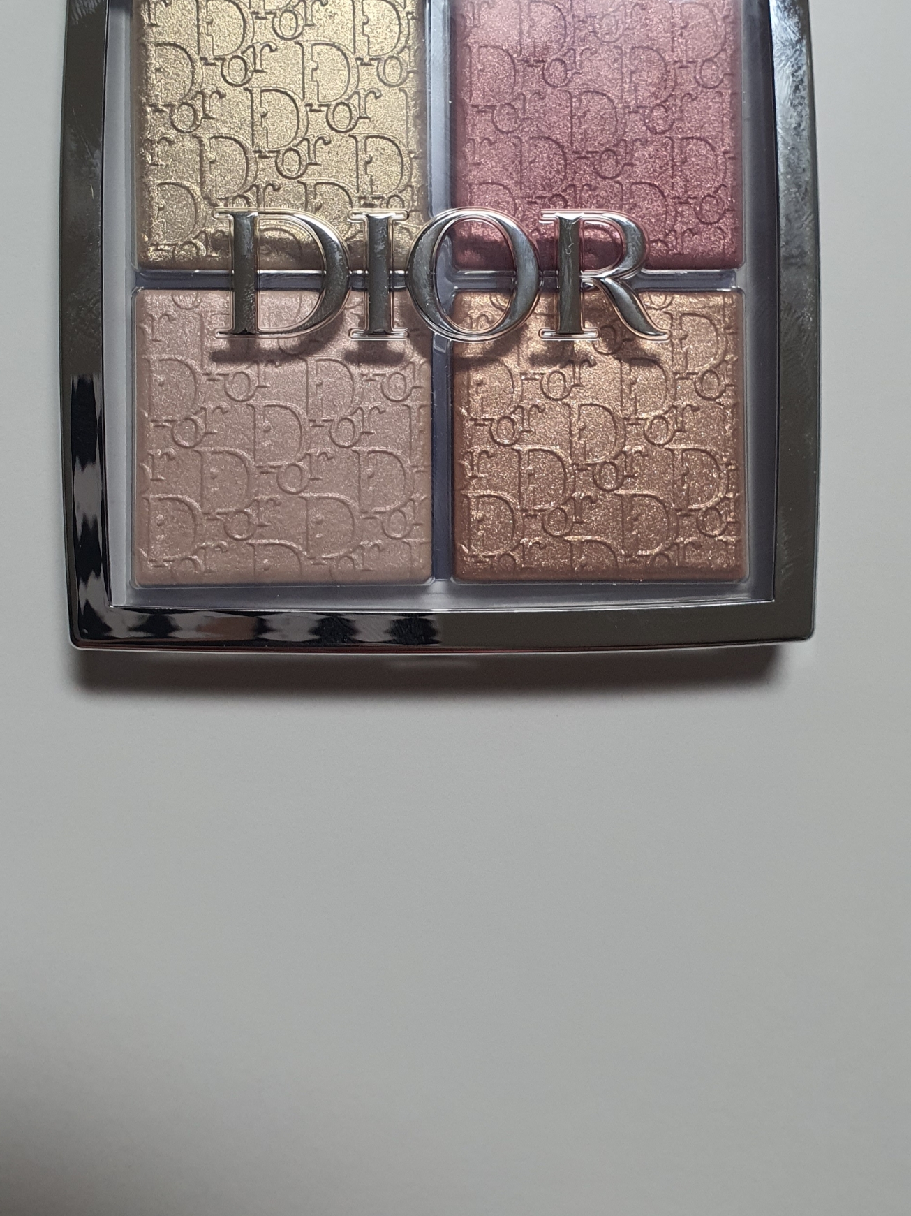 Dior Backstage Glow Face Palette 004 Rose Gold 착용 스타일 - 1