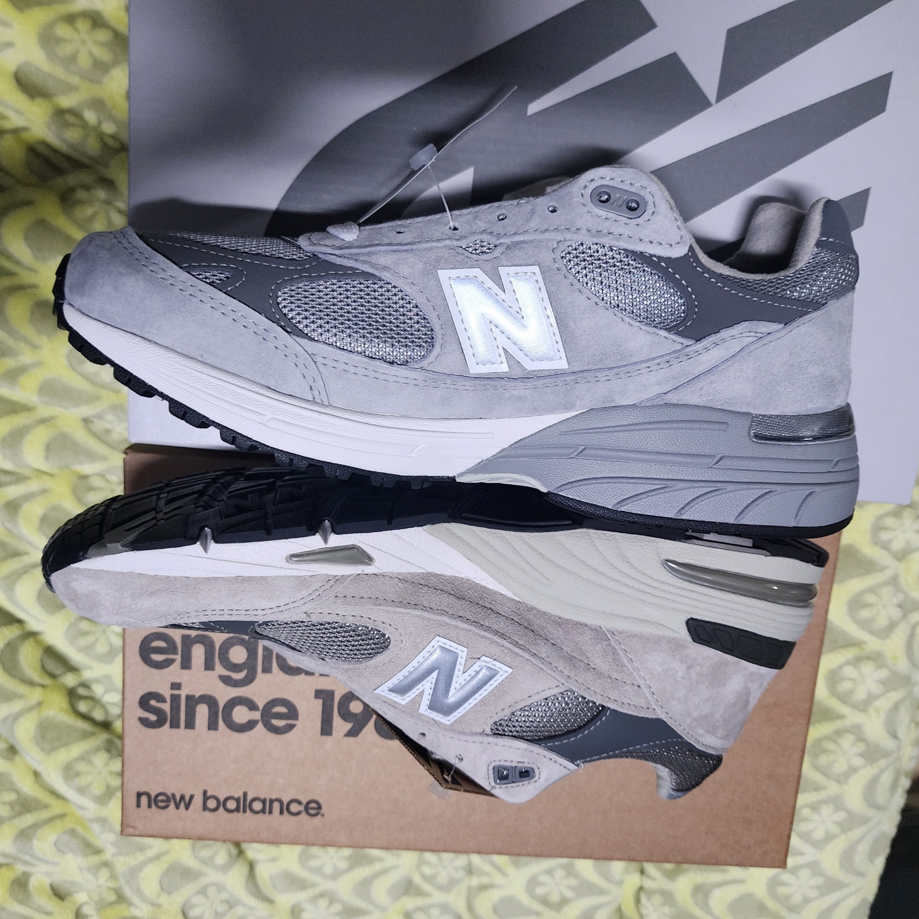 New Balance 991 Made in UK Grey, New Balance 993 Made in USA Grey - D Standard 착용 스타일 - 3