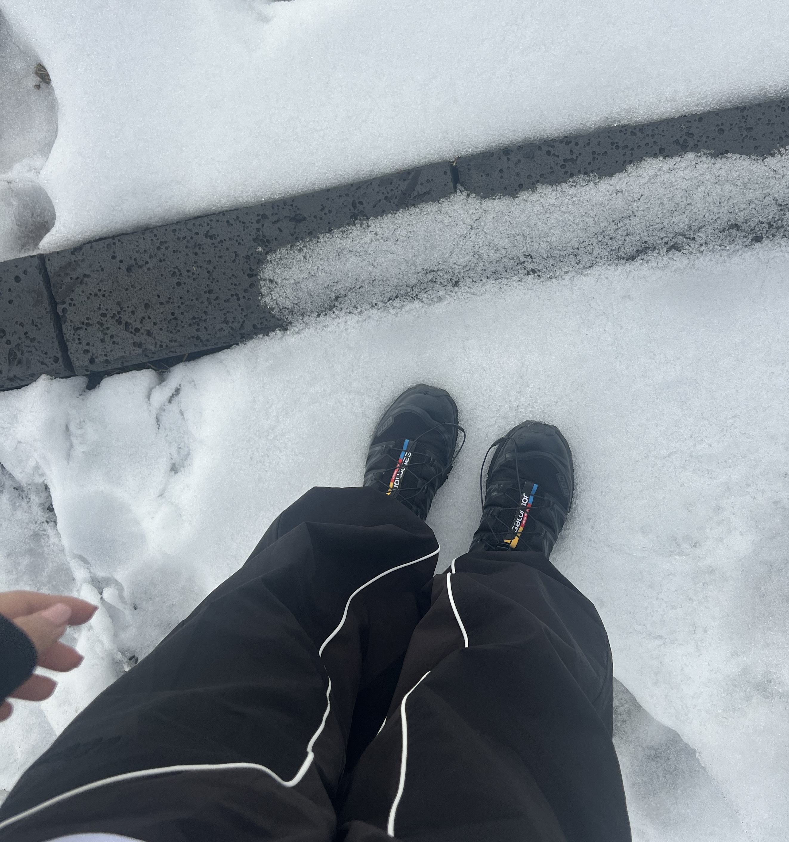Salomon XT-6 ADV Black 착용 스타일 - 2