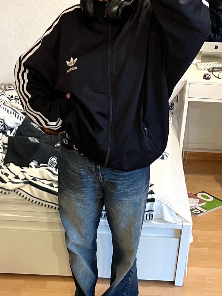 Adidas Condivo 22 All Weather Jacket Team Navy Blue - KR Sizing 착용 스타일
