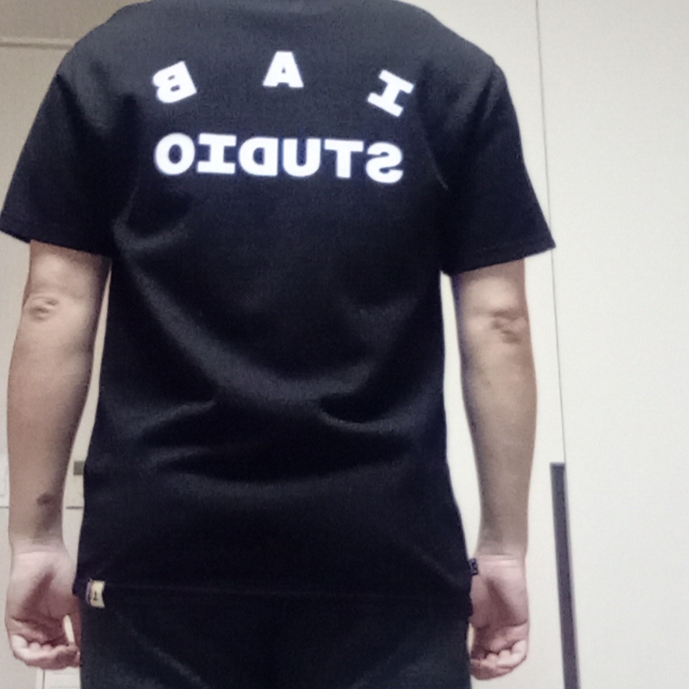 IAB Studio 10th Anniversary T-Shirts Pack White & Black (2 Pack) 착용 스타일 - 2