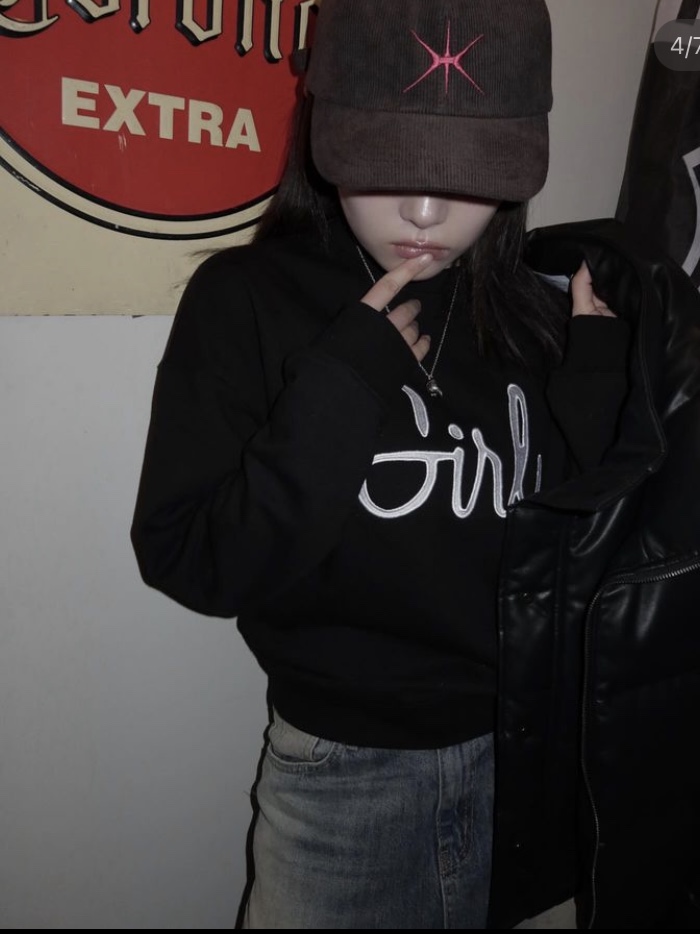 Yunse Hatch Corduroy Cap Brown 착용 스타일