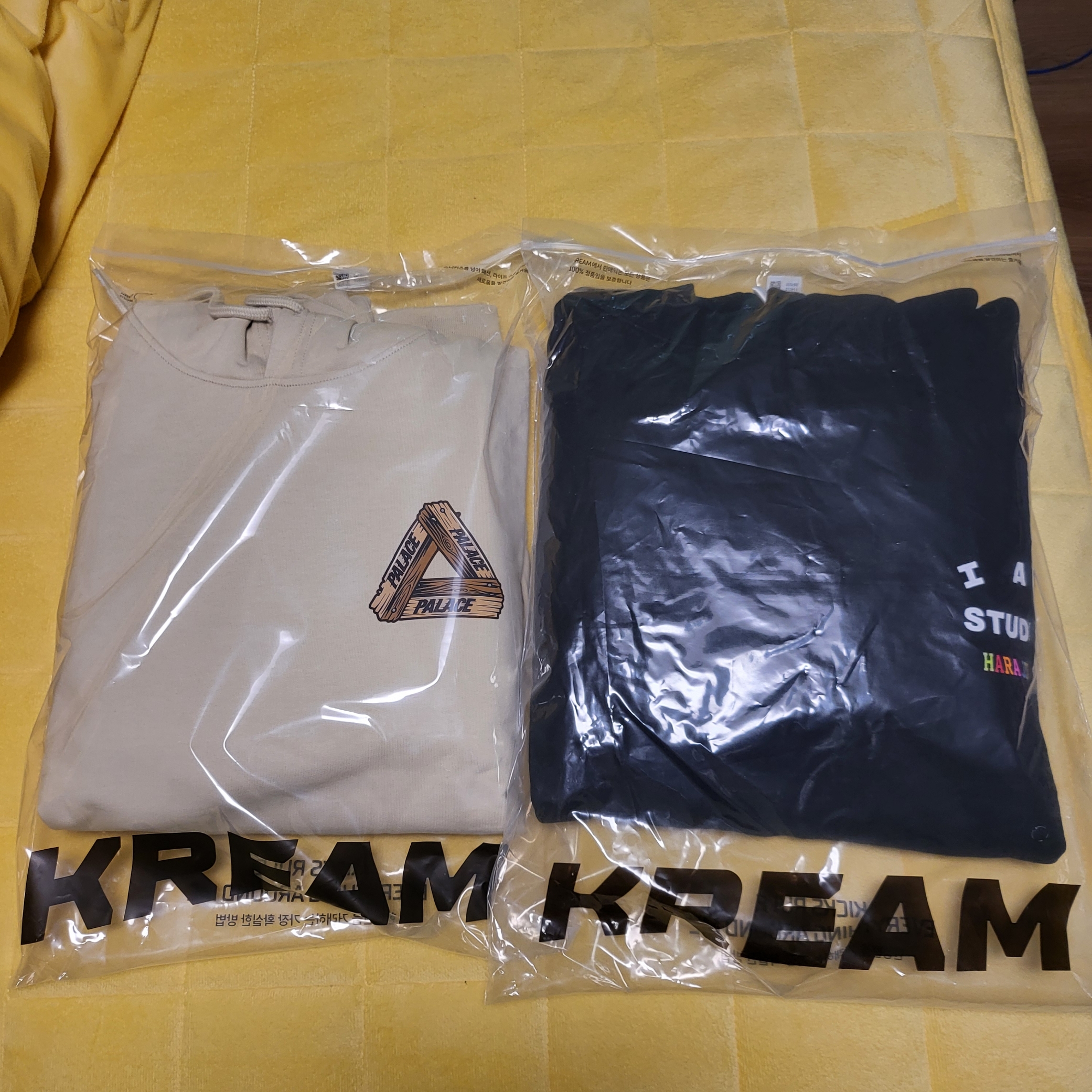 Palace Reaper Hood Camel - 23FW, IAB Studio Harajuku Hoodie Black - Harajuku Exclusive 착용 스타일