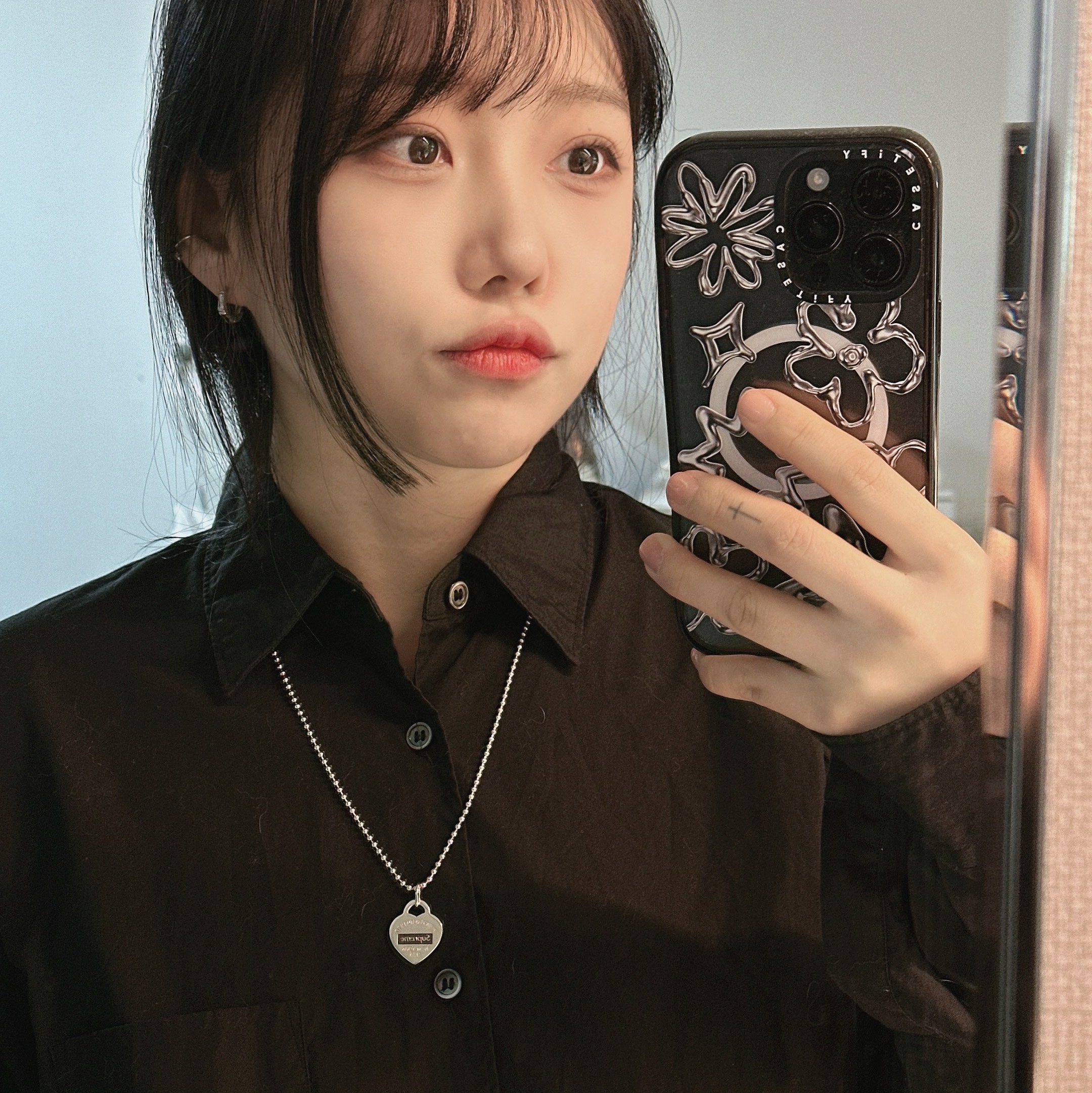 Supreme x Tiffany & Co. Return to Tiffany Heart Tag Pendant - 21FW 착용 스타일