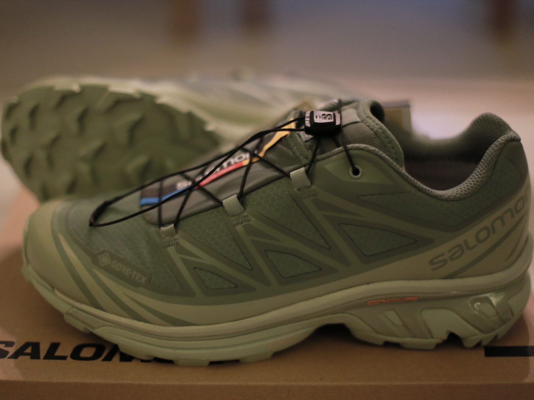 Salomon XT-6 GTX Desert Sage 착용 스타일 - 4