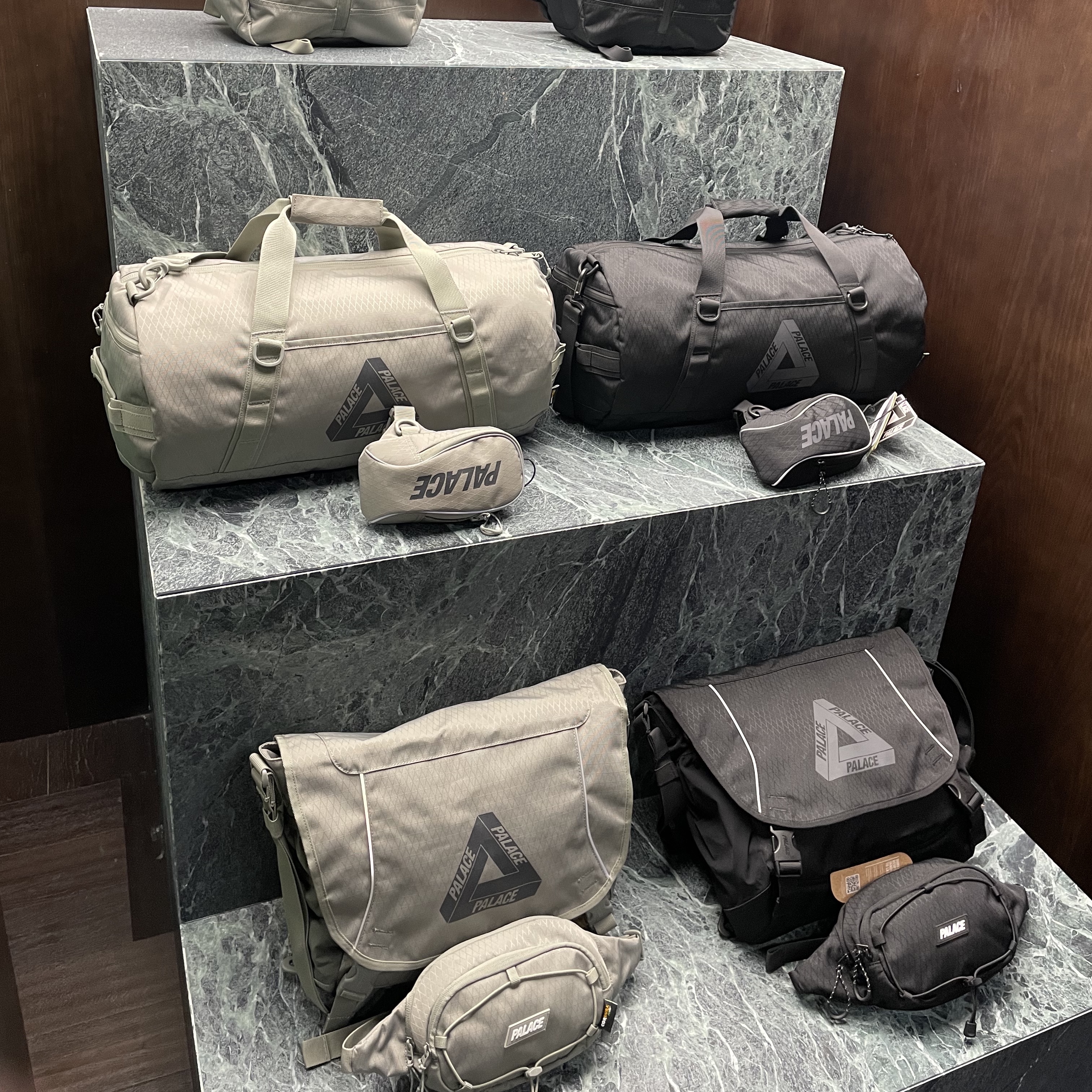 Palace Cordura Y-Rip Despatch Olive - 24SS, Palace Cordura Y-Rip Despatch Black - 24SS 착용 스타일