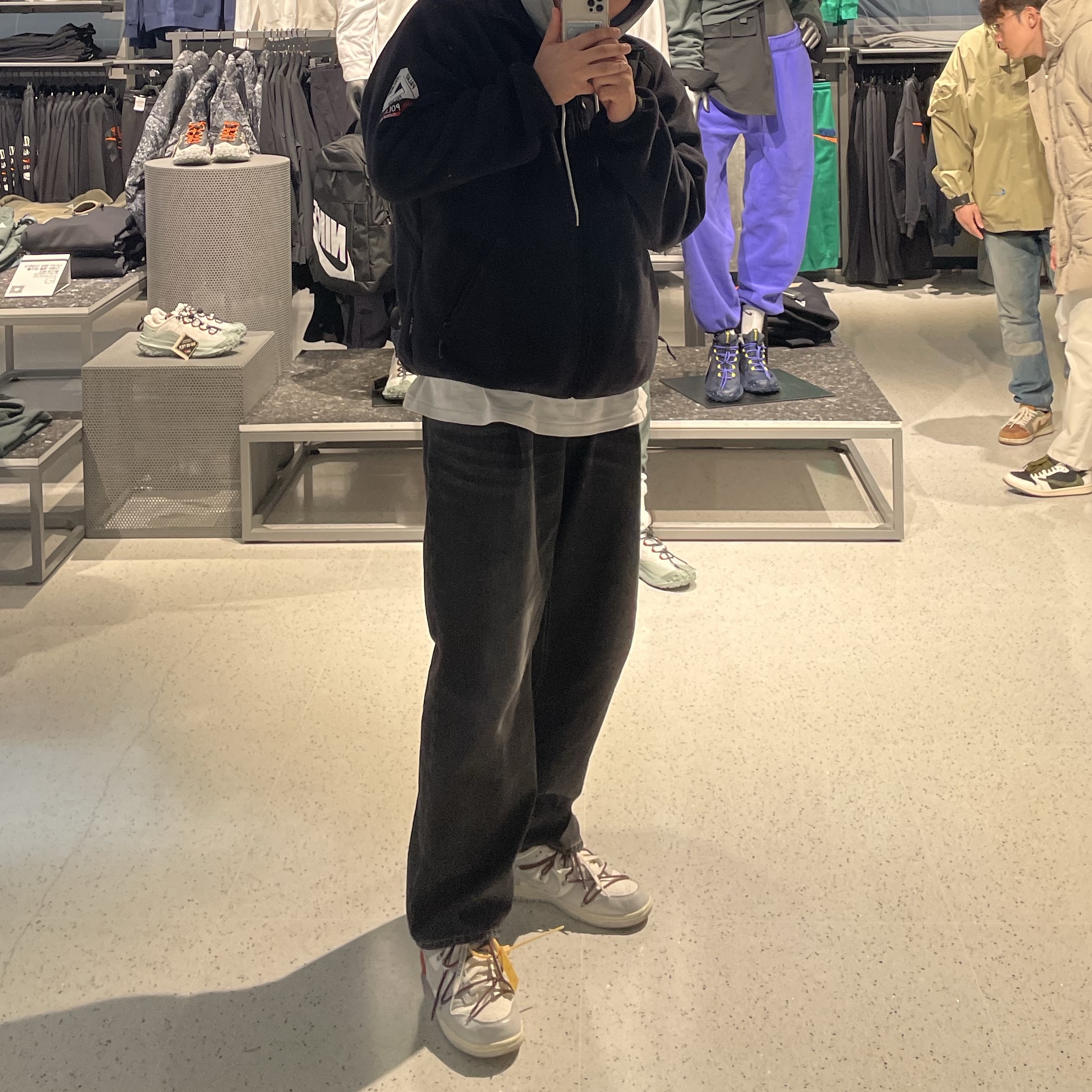 Palace Polartec Duo Fleece Jacket Black - 24SS, Nike x Off-White Dunk Low The 50 - Lot 46 착용 스타일