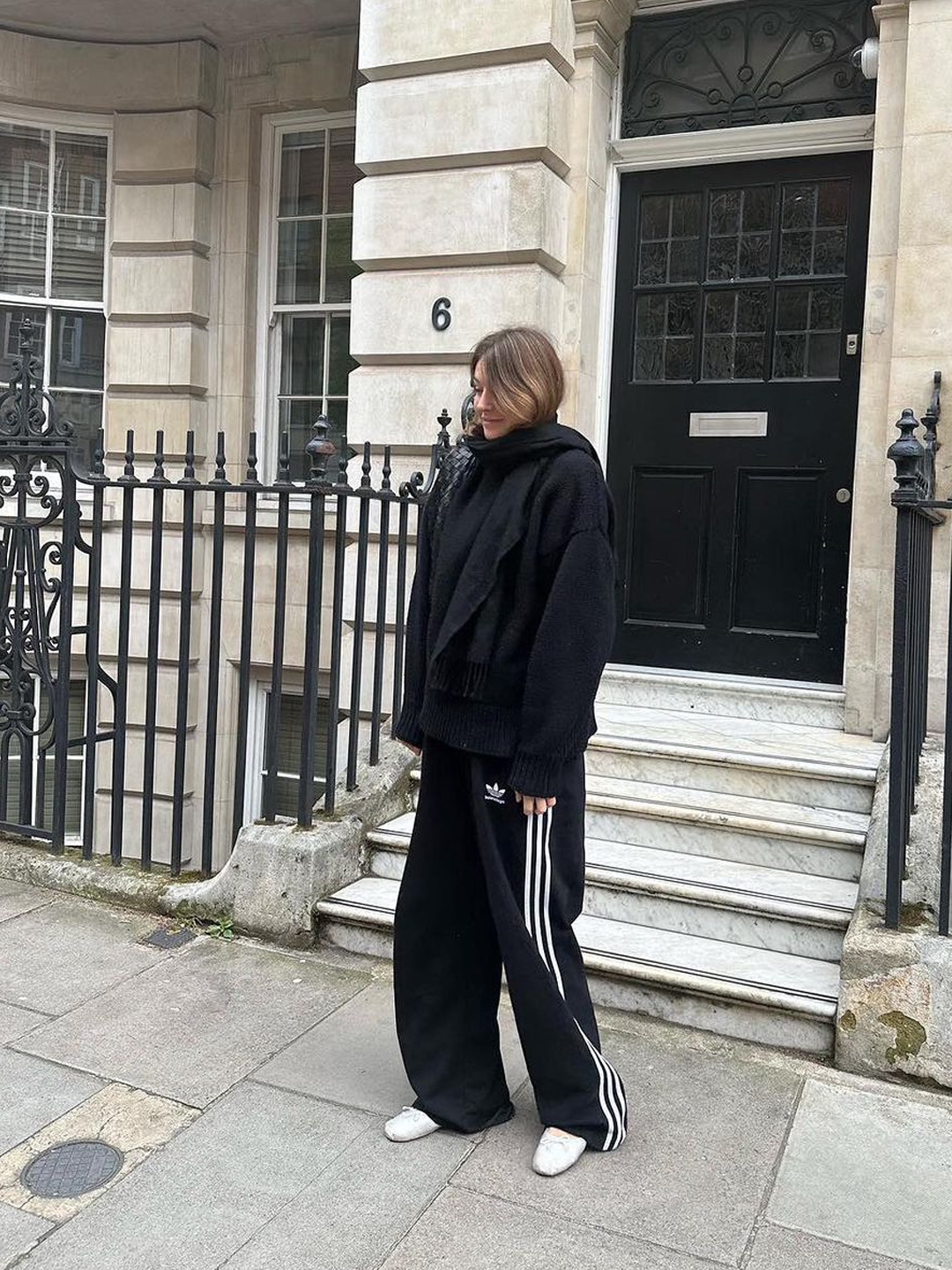 (W) Adidas Essential 3S Openhem Fleece Pants Black White - KR Sizing, Palace x Adidas Firebird Track Pants Black - 20FW 착용 스타일 - 2