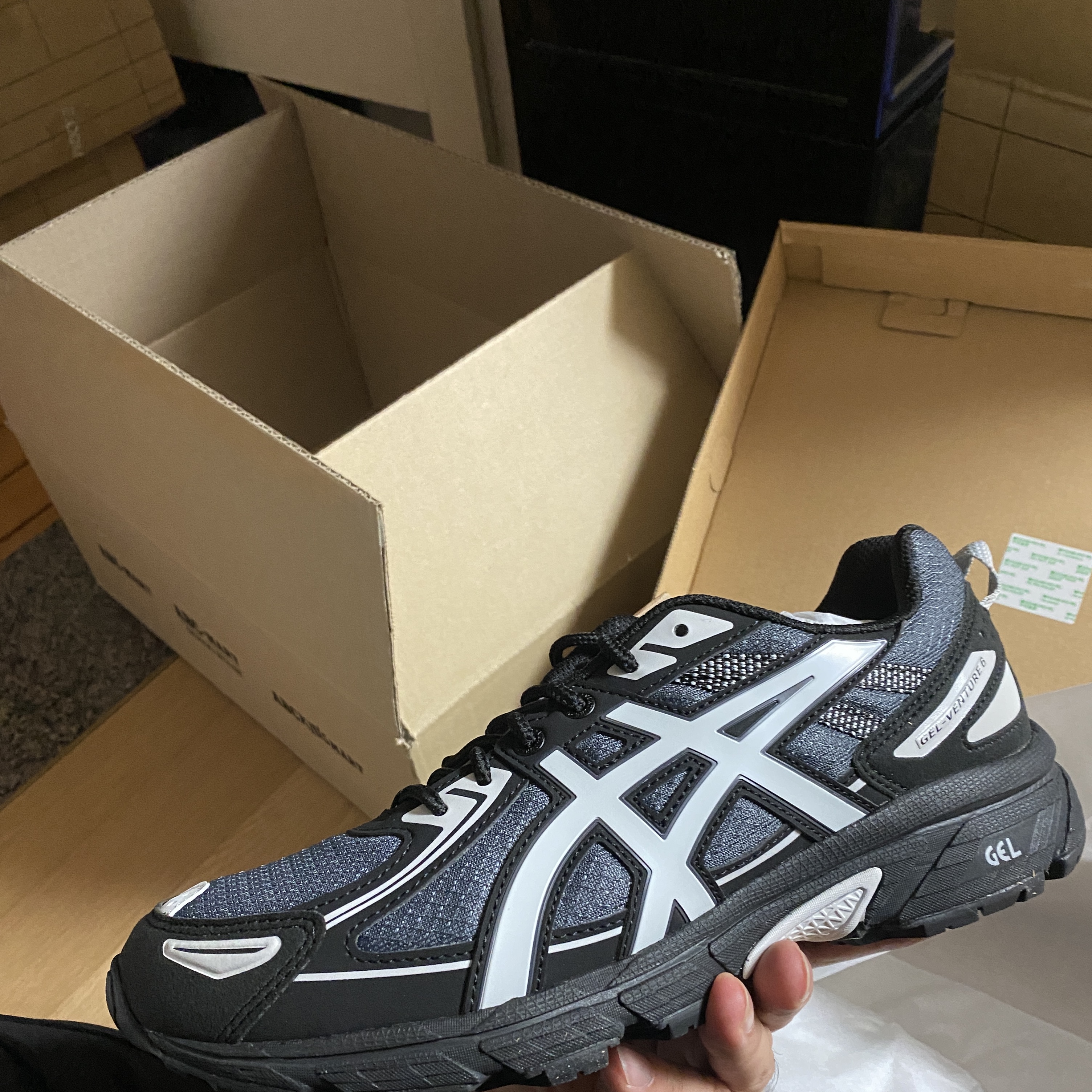 Asics Gel-Venture 6 Carrier Grey 착용 스타일