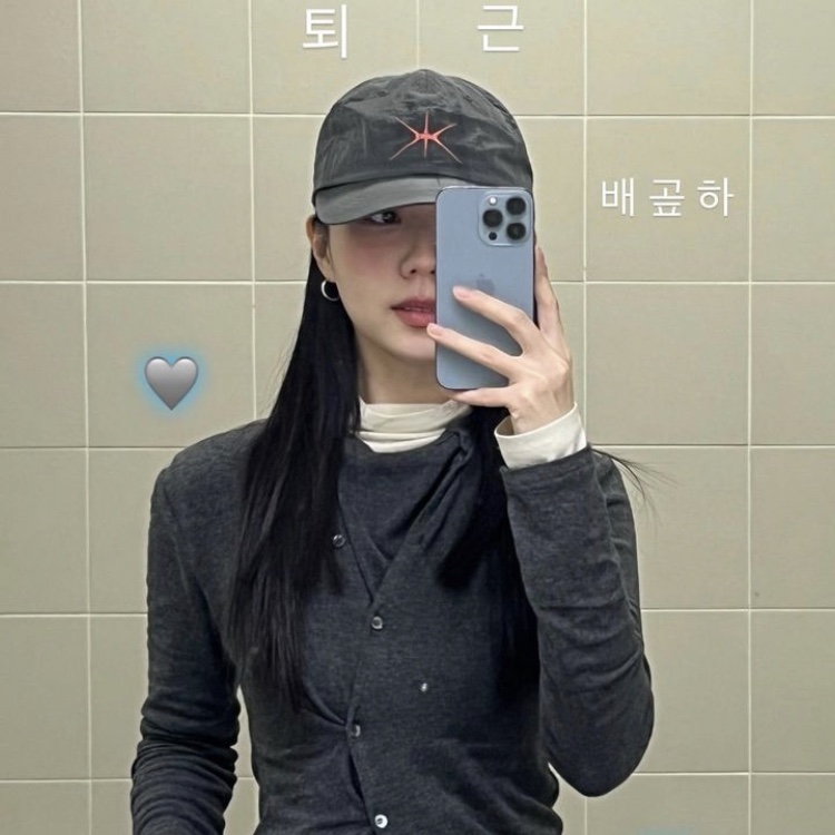 Yunse Hatch Nylon Cap Grey 착용 스타일