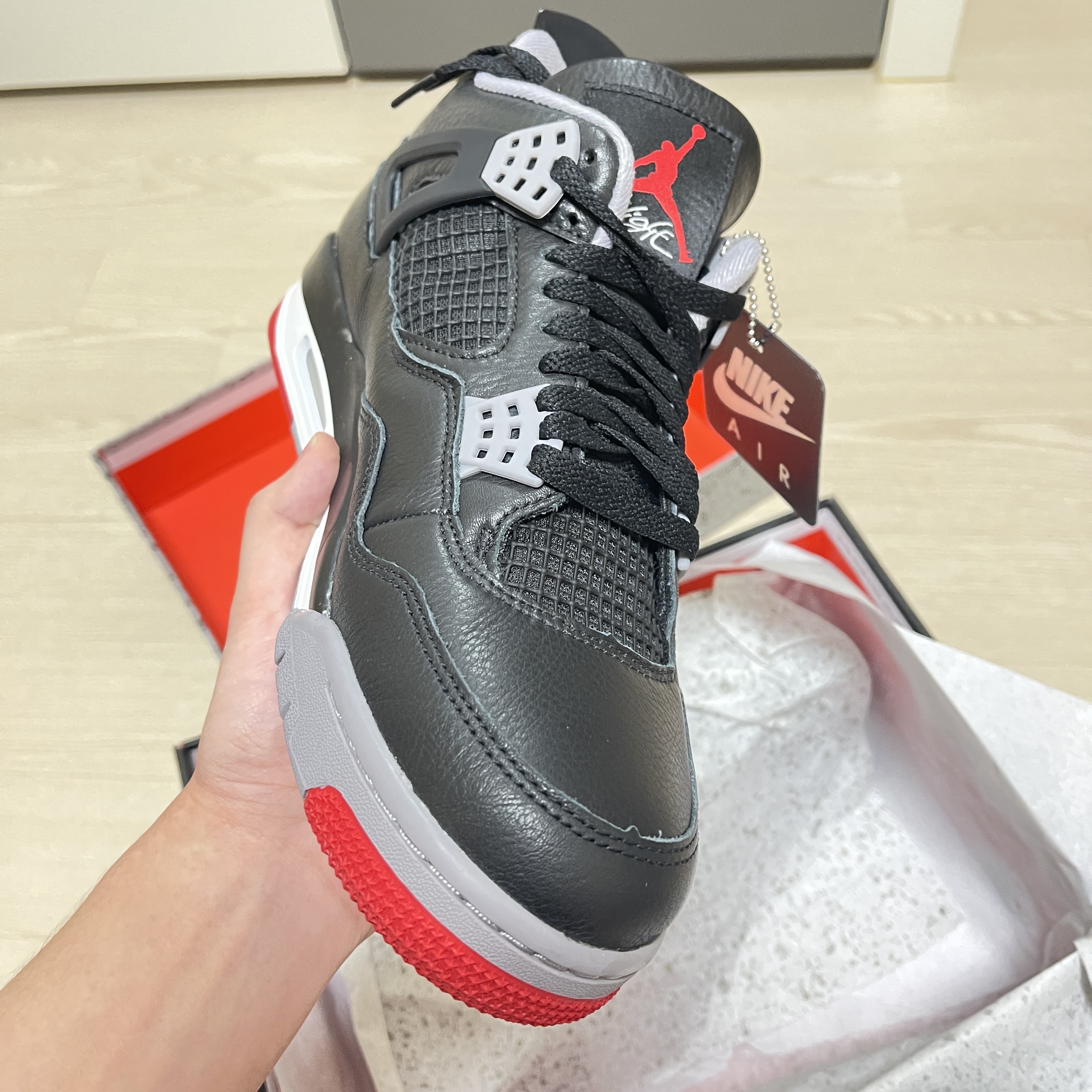 Jordan 4 Retro Bred Reimagined 착용 스타일