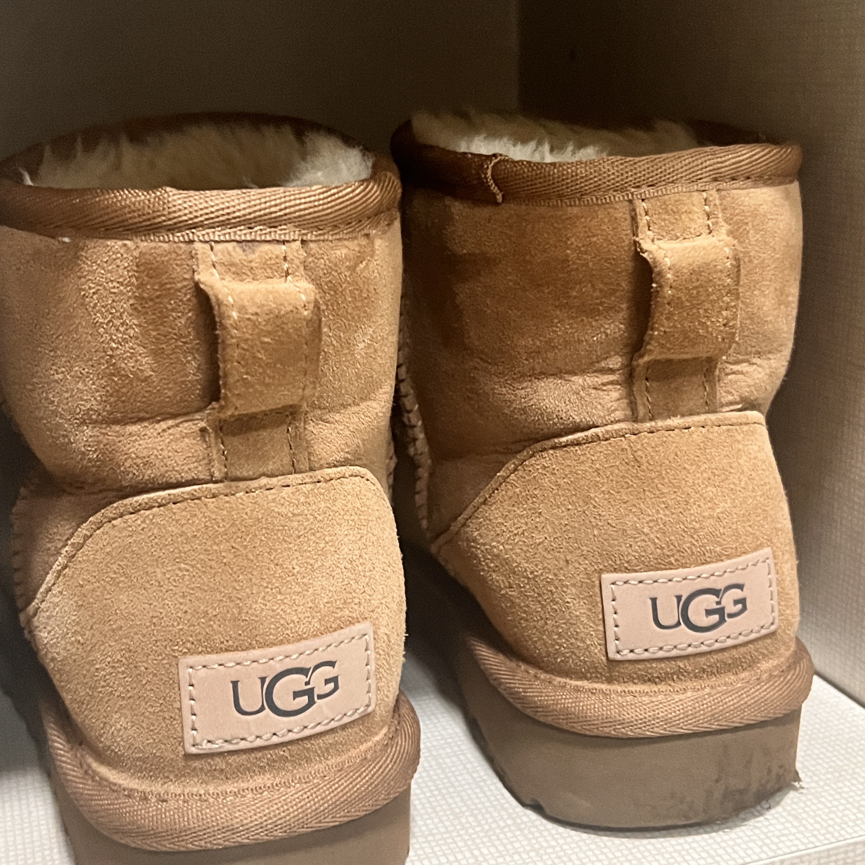 (W) UGG Classic Mini II Boots Chestnut 착용 스타일