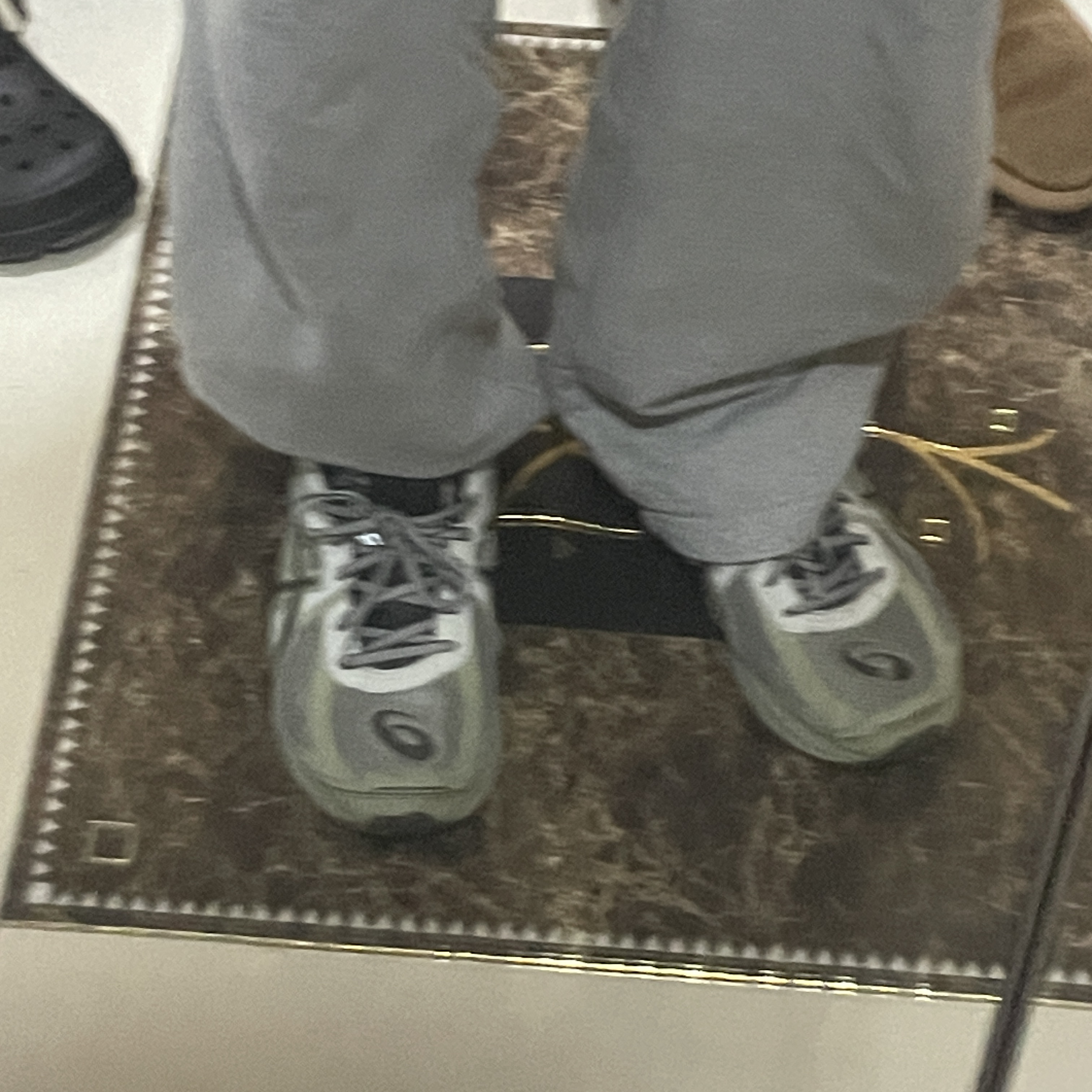 Asics Jog 100 S Sheet Rock - 2E Wide 착용 스타일