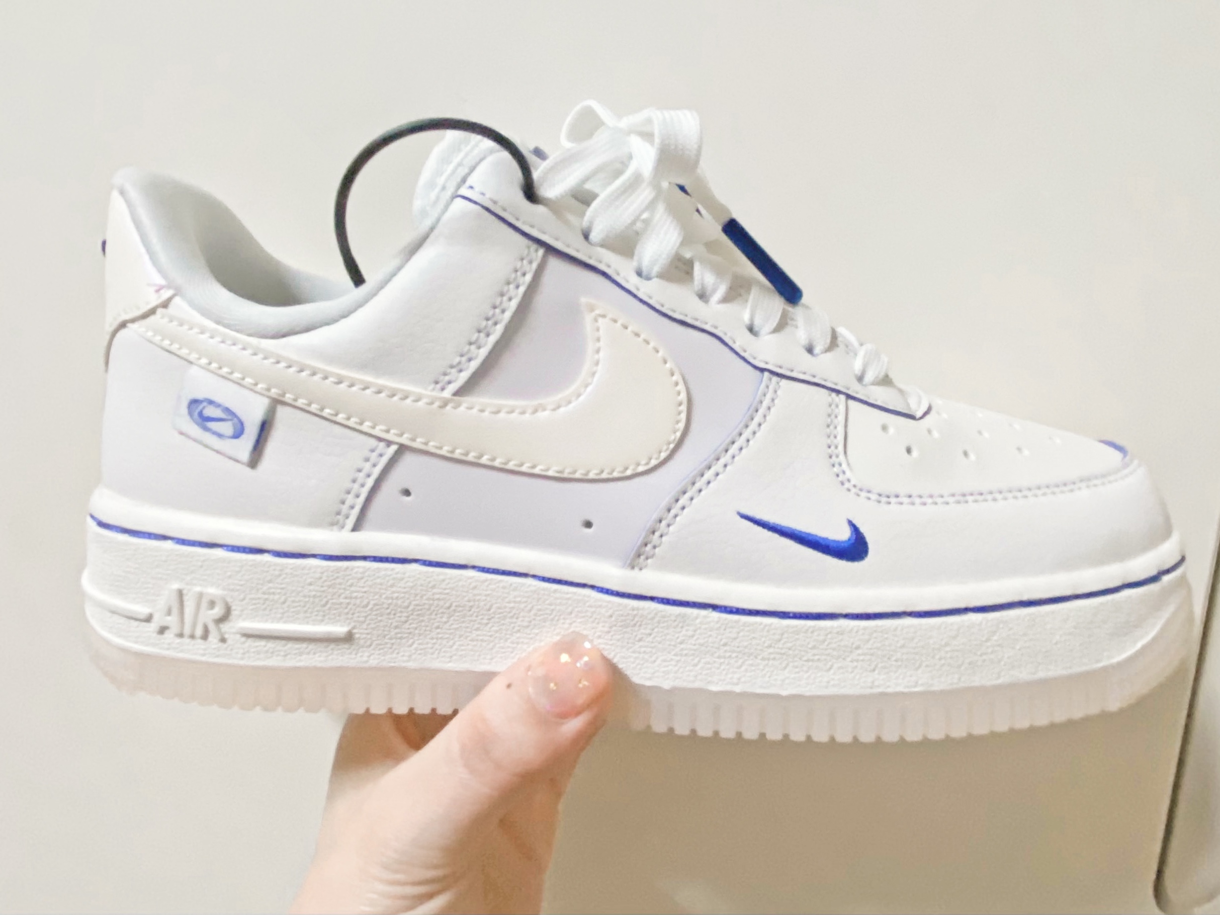 (W) Nike Air Force 1 '07 LX Game Royal Sail 착용 스타일 - 1