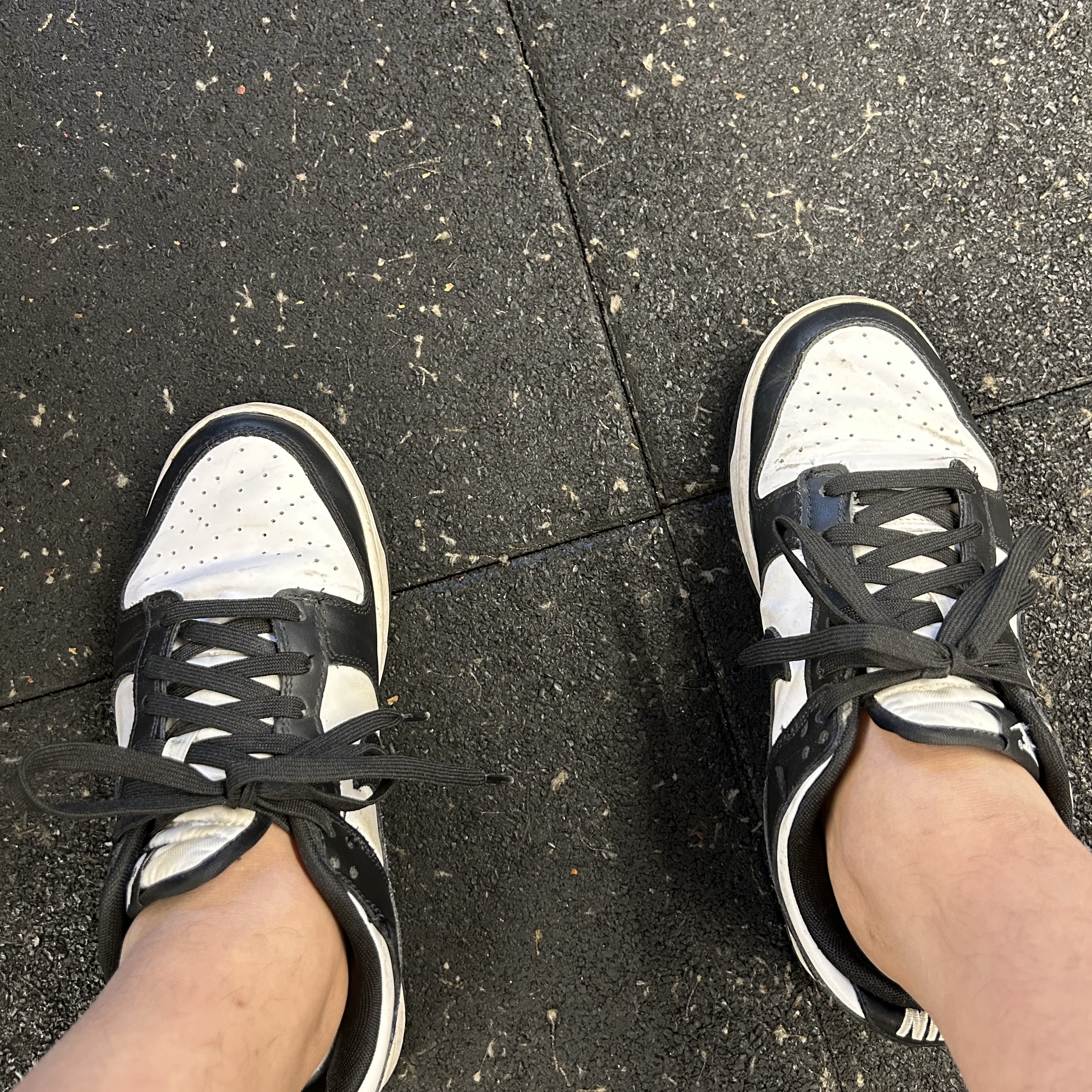 Nike Dunk Low Retro Black 착용 스타일