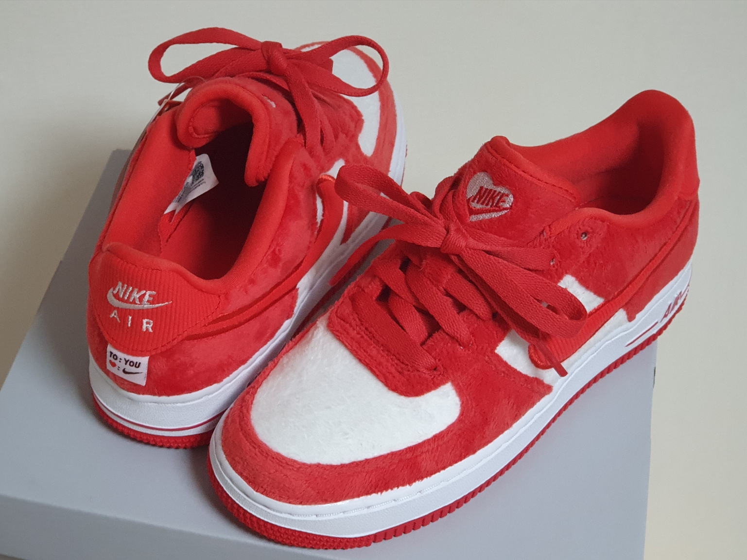 (GS) Nike Air Force 1 Low Valentine Day Team Red 착용 스타일