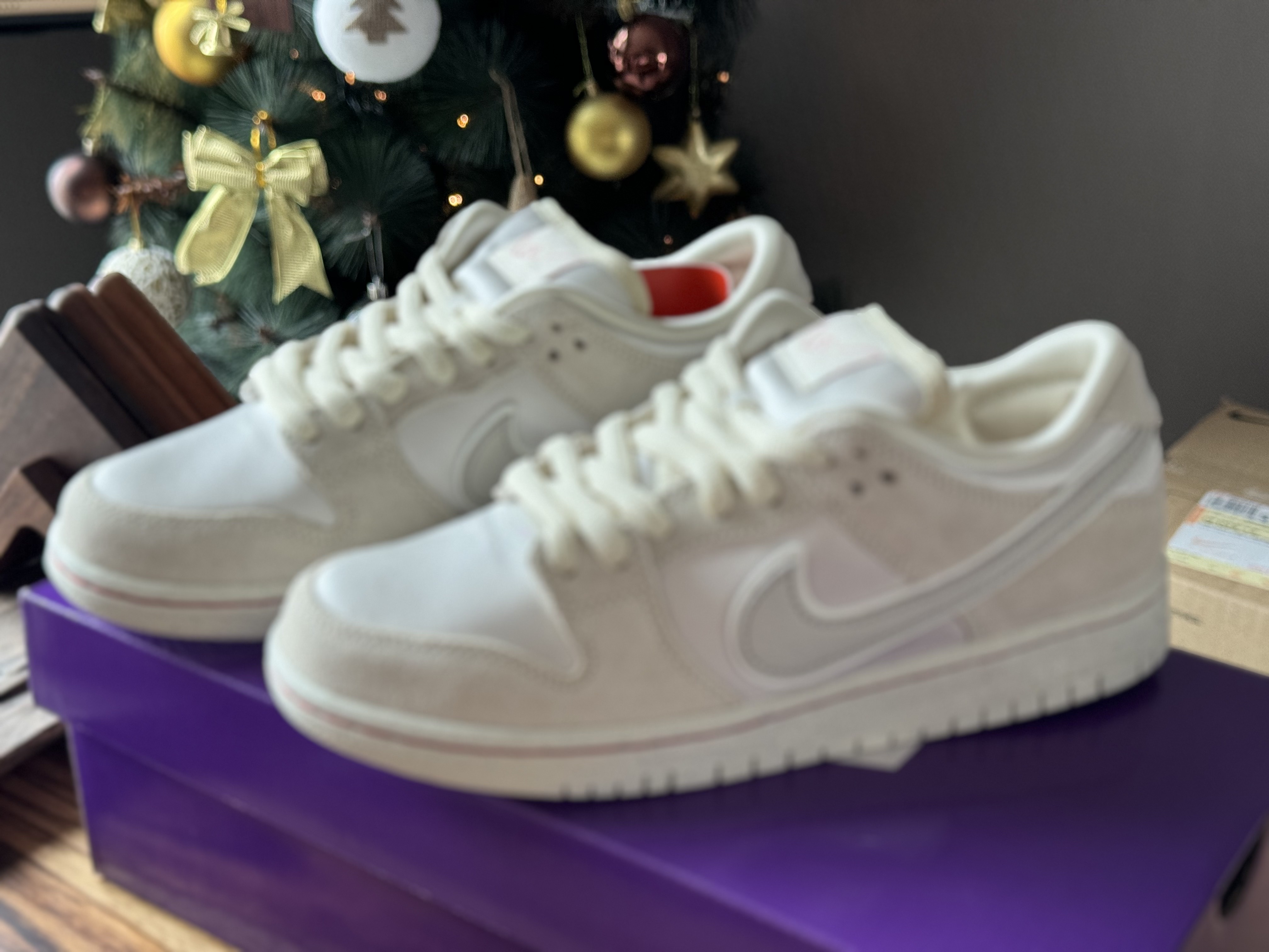Nike SB Dunk Low PRM Coconut Milk 착용 스타일 - 2