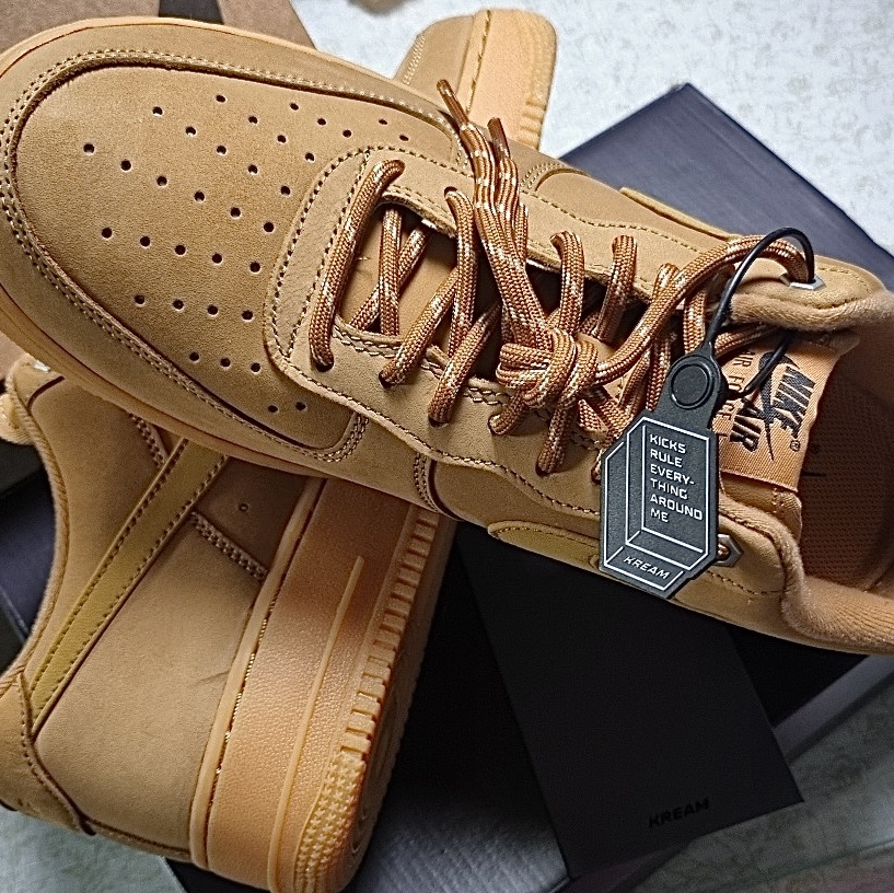 Nike Air Force 1 '07 WB Flax 착용 스타일