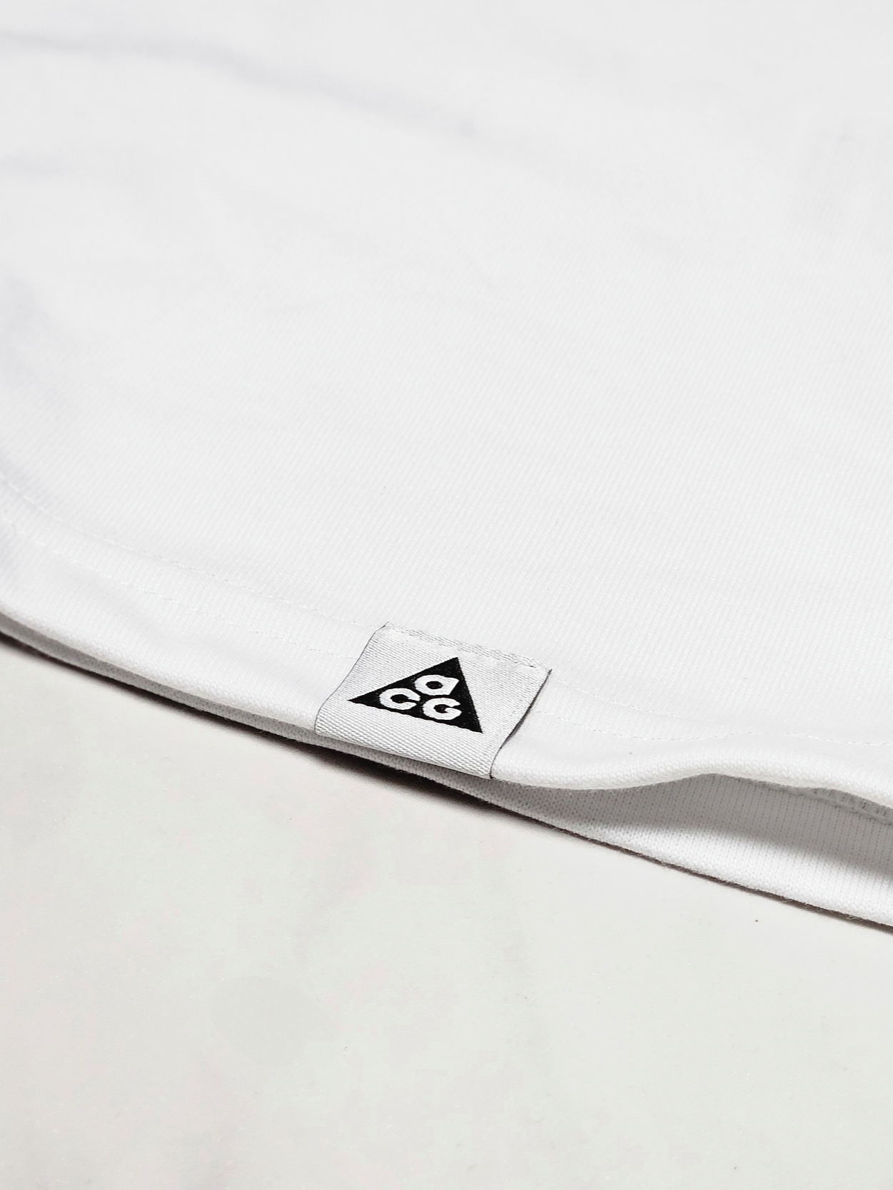 Nike ACG Ralph Steadman T-Shirt Summit White - Asia 착용 스타일 - 4