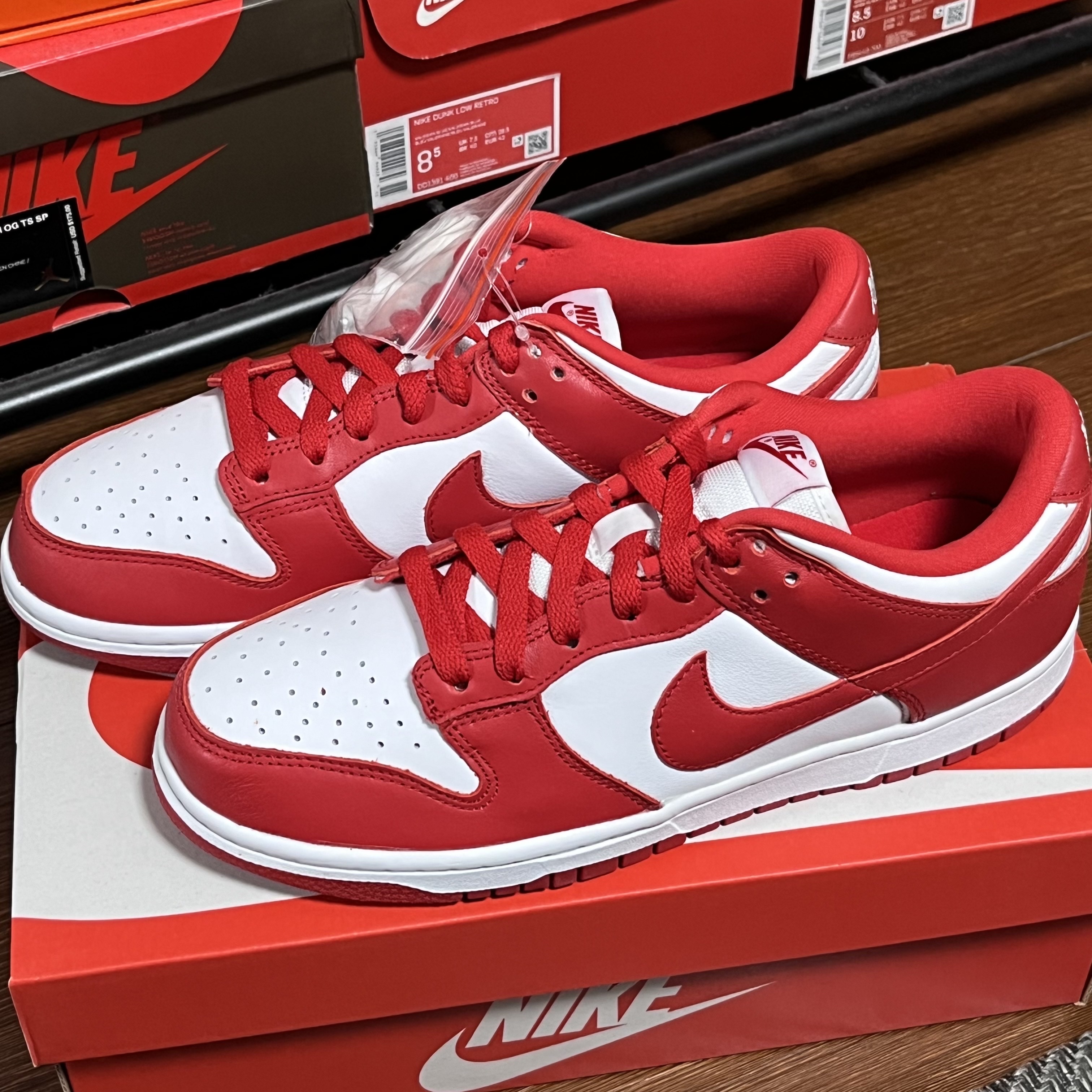 Nike Dunk Low SP White and University Red 2023 착용 스타일
