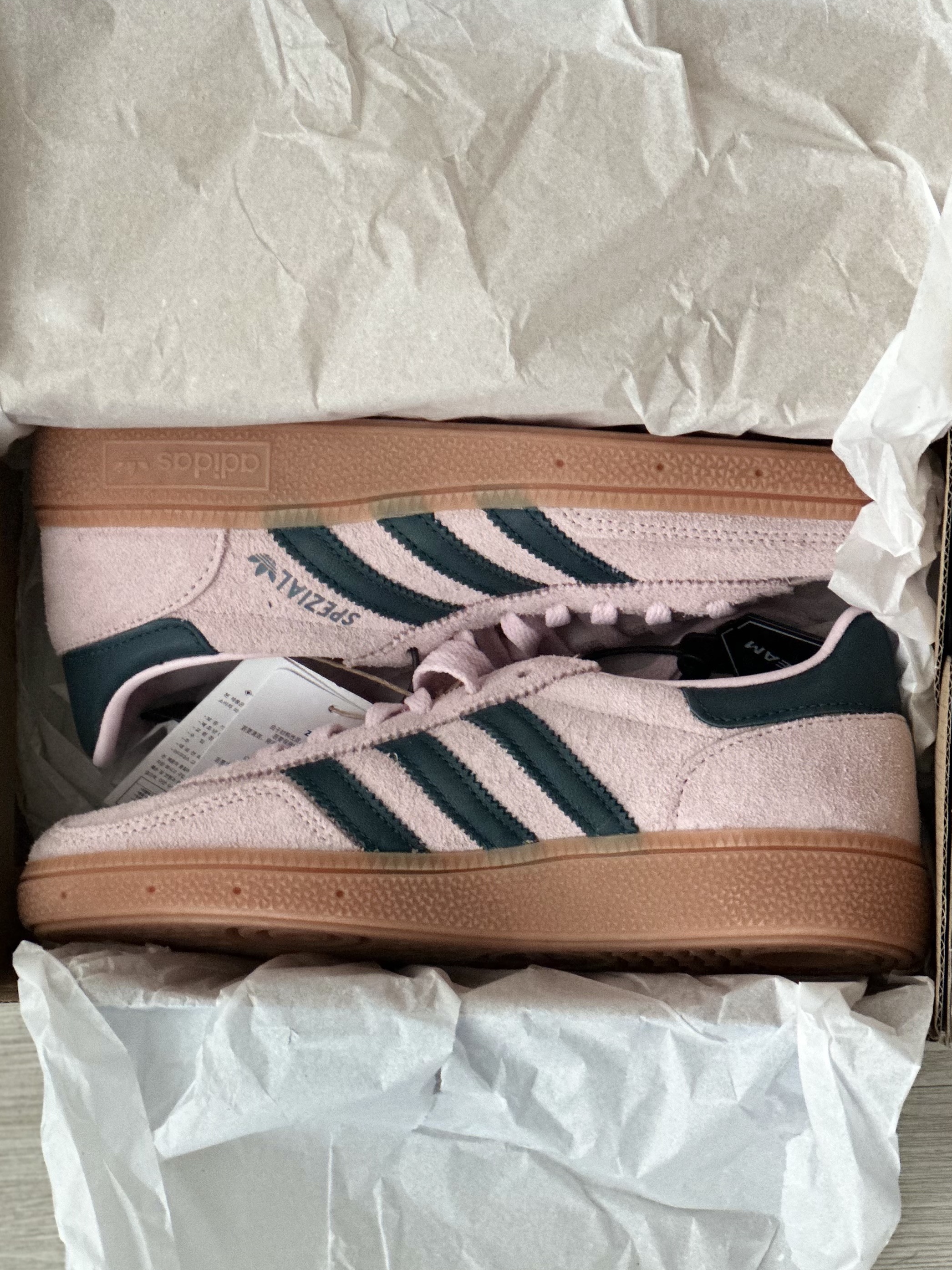 (W) Adidas Spezial Handball Clear Pink 착용 스타일