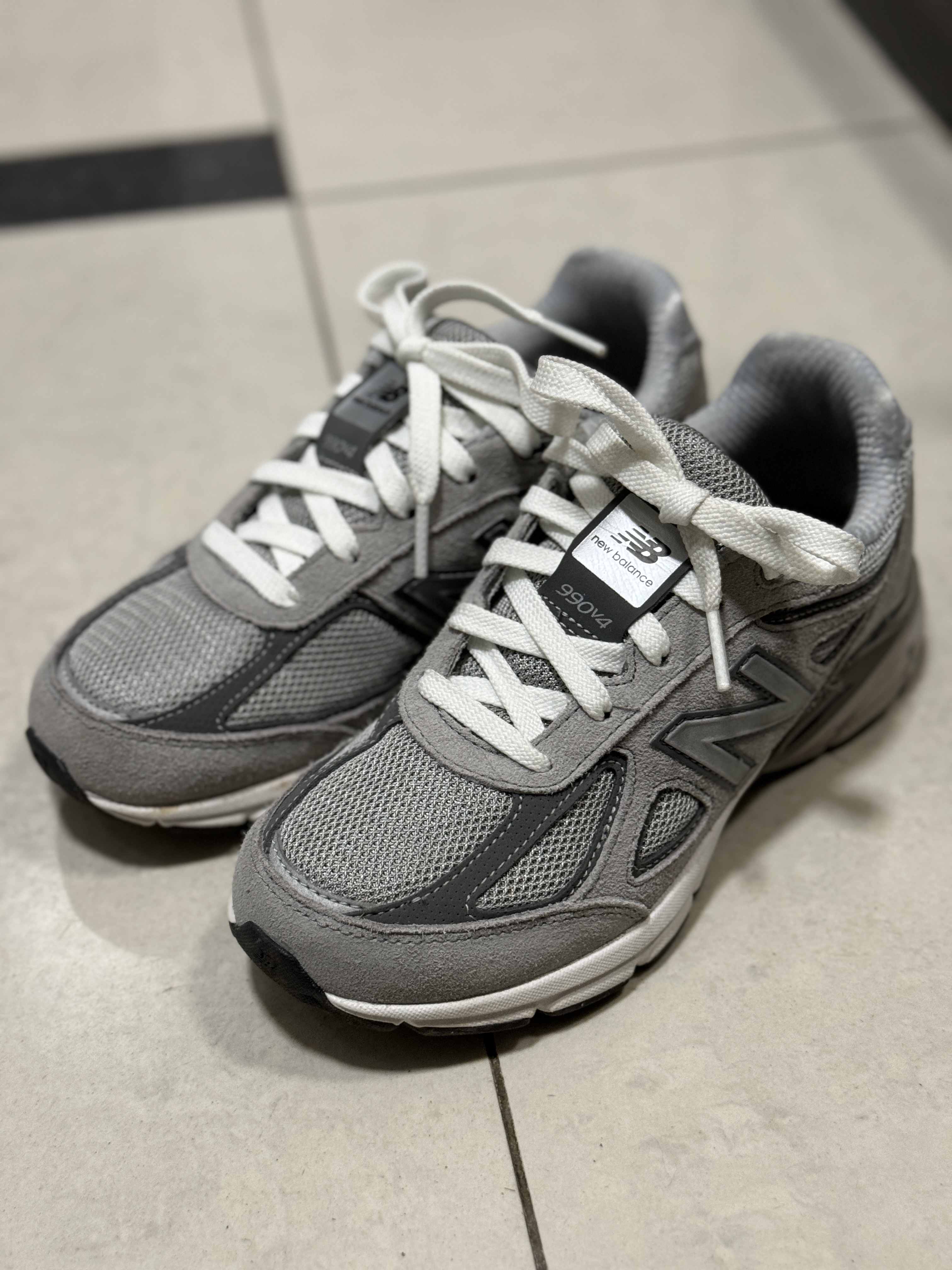 (GS) New Balance 990v4 Cool Grey 착용 스타일